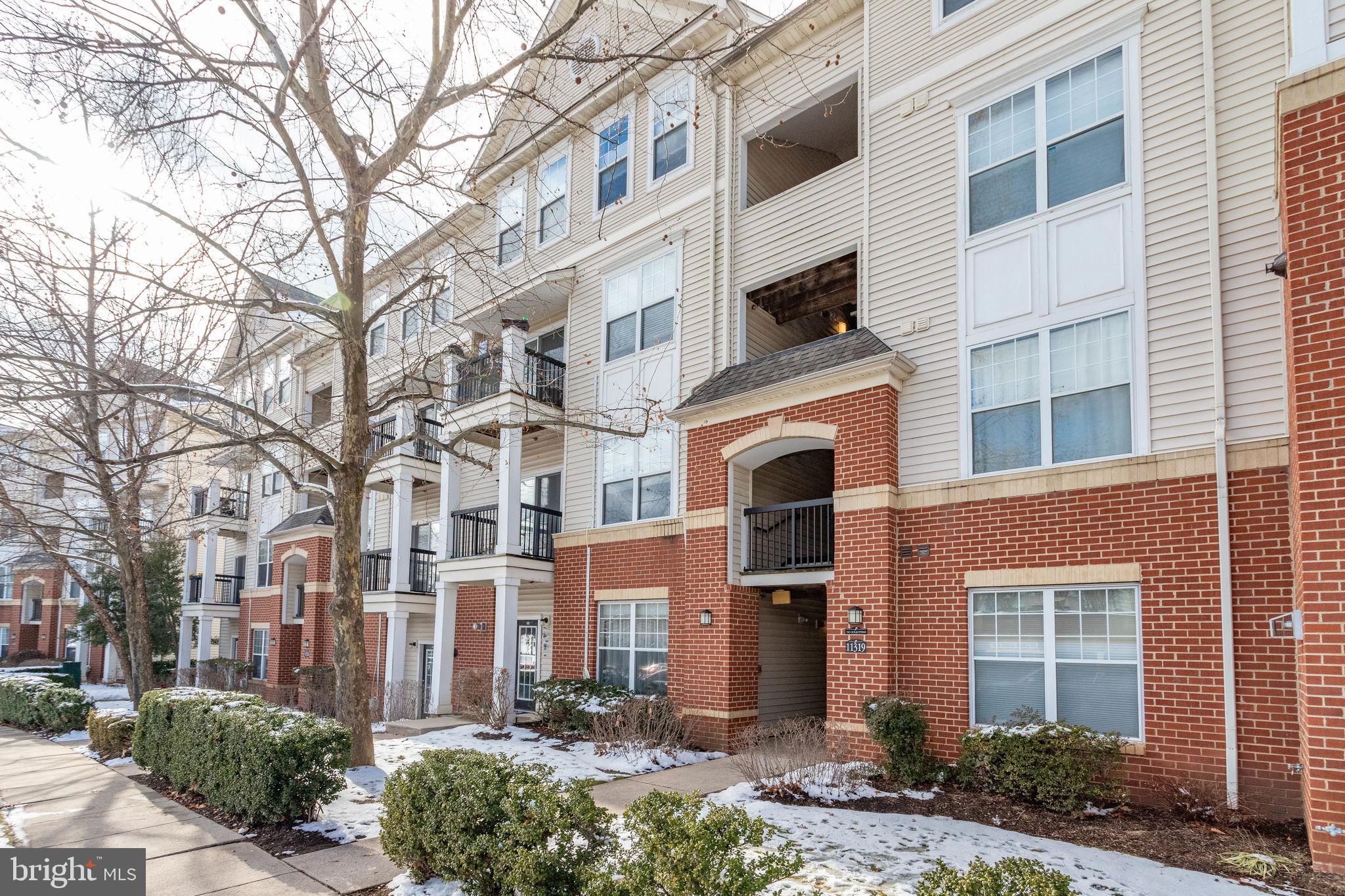 FAIRFAX RIDGE CONDOS - Residential Lease