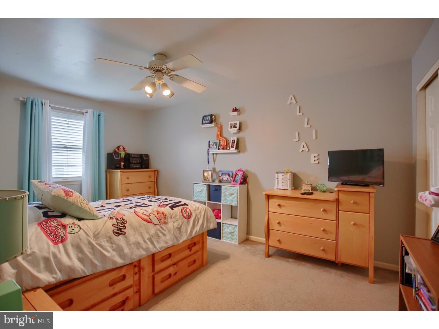 HEATHER KNOLL - Residential