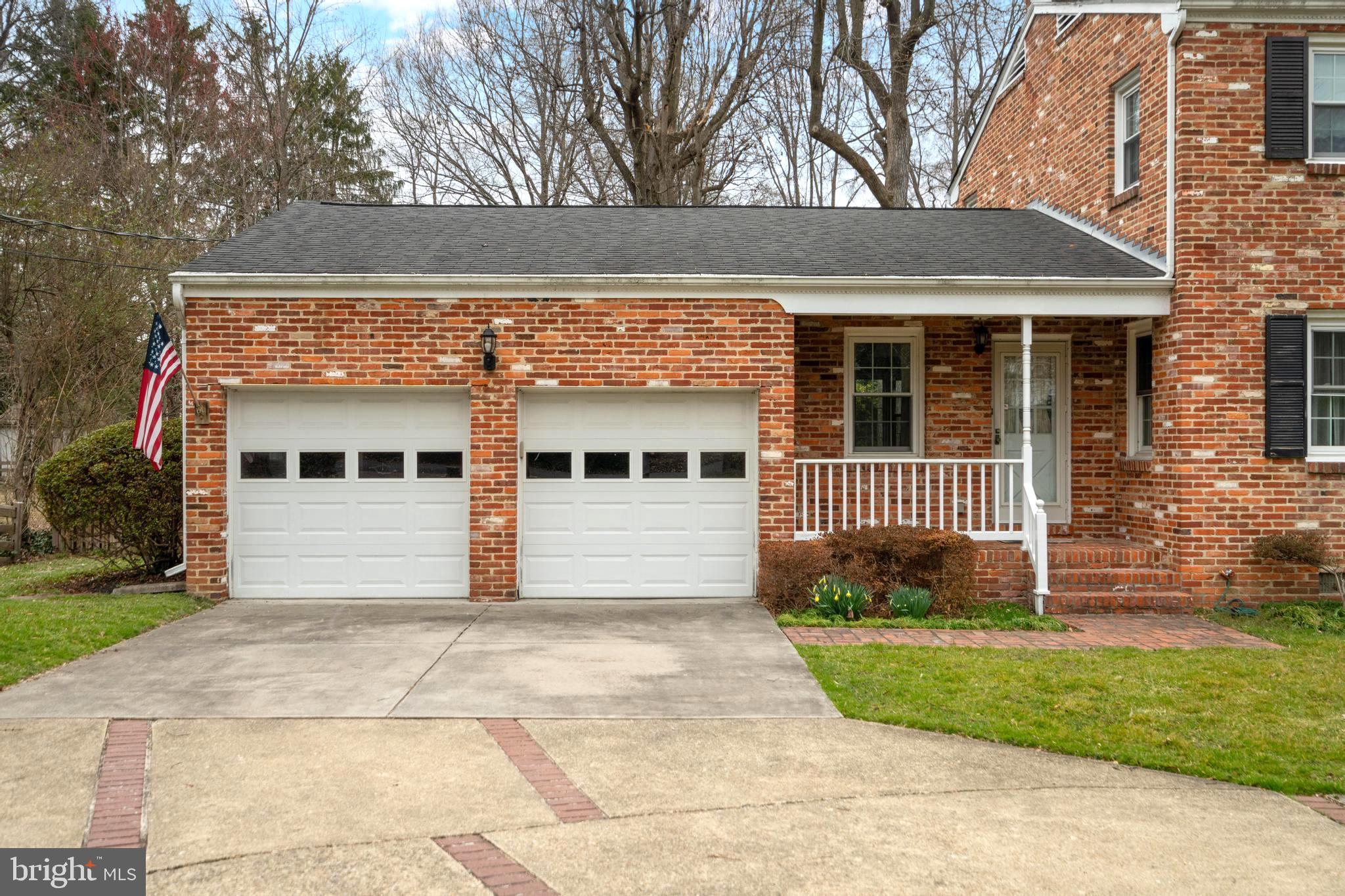 WILTON WOODS - Residential