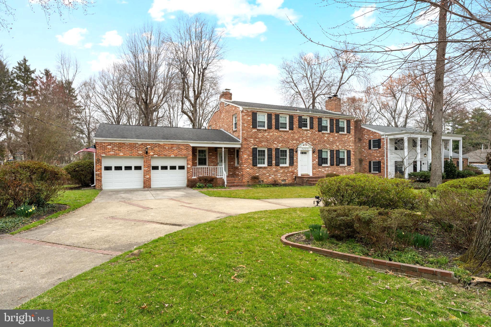 WILTON WOODS - Residential