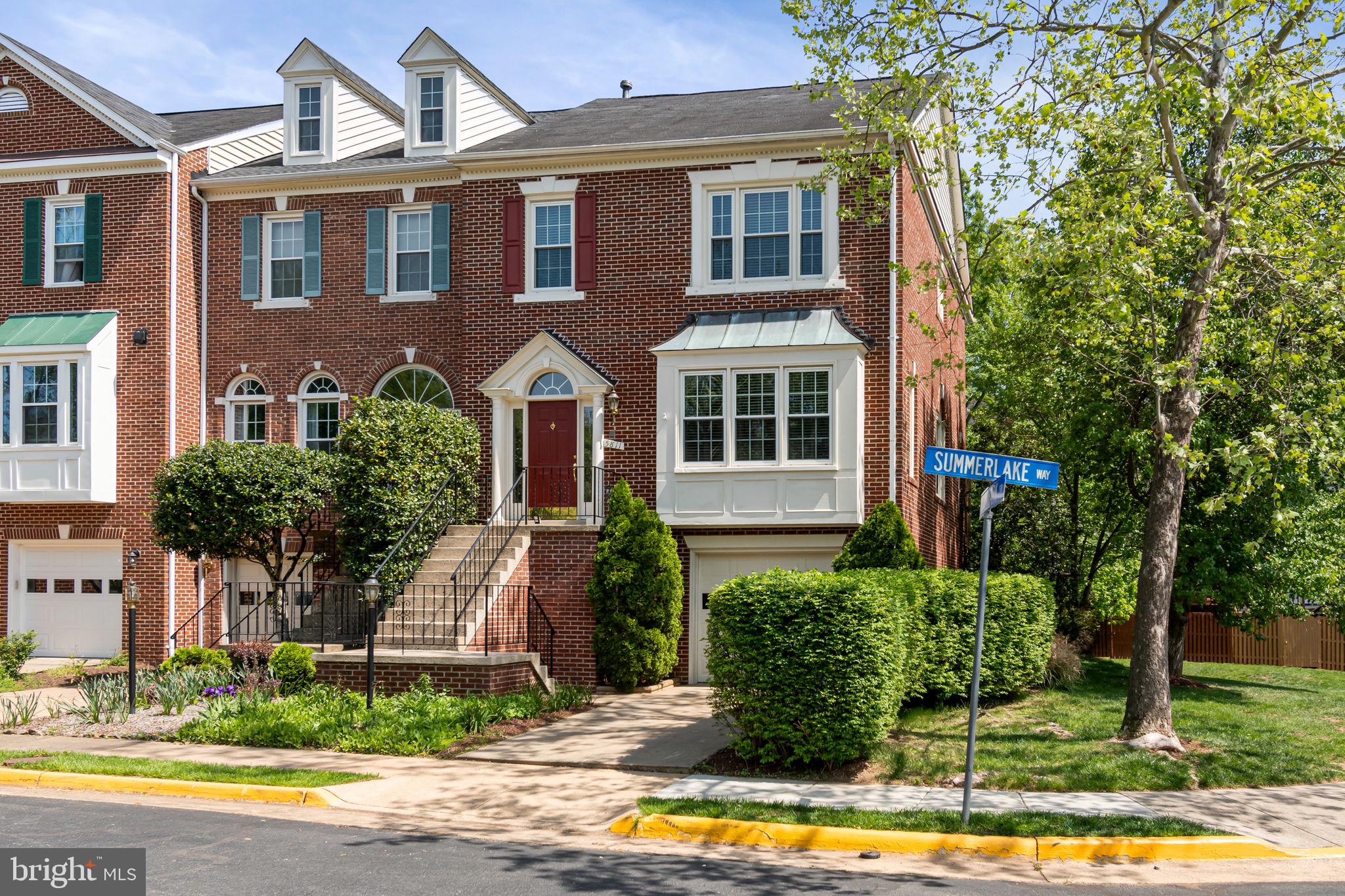 LIFESTYLE AT SULLY STATION - Residential