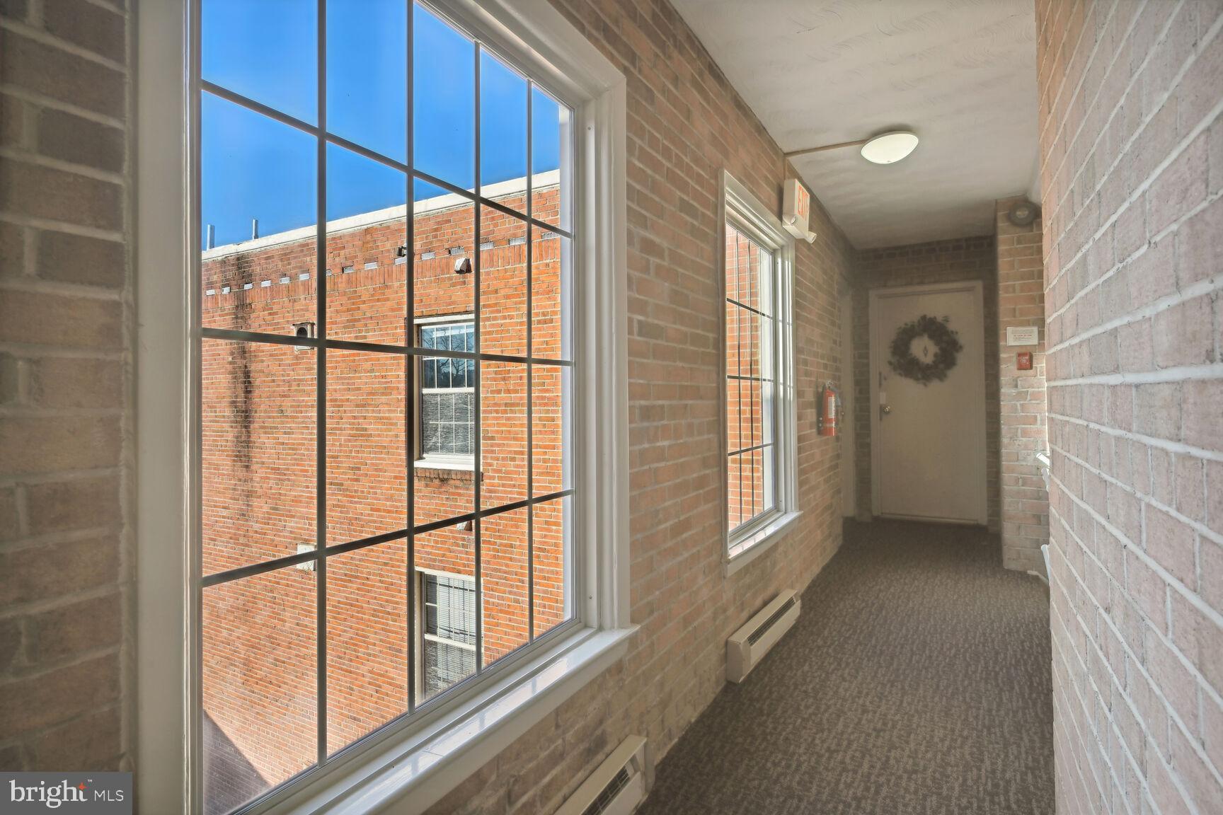 GEORGETOWN - Commercial Sale
