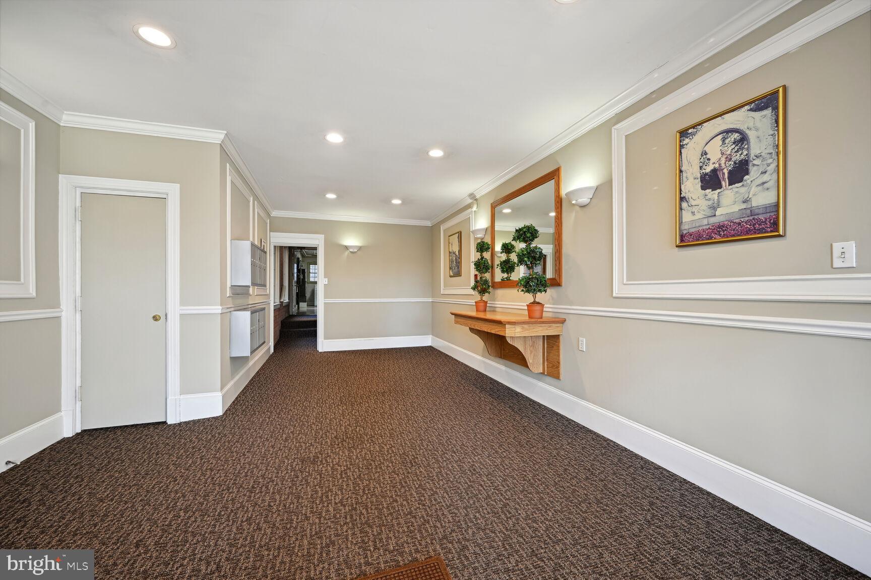 GEORGETOWN - Commercial Sale