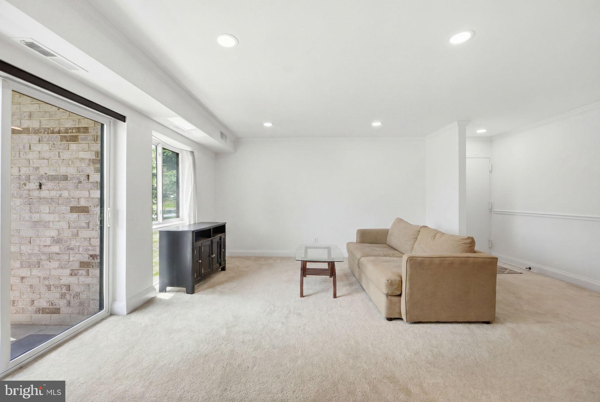 EDSALL BLUFF - Residential