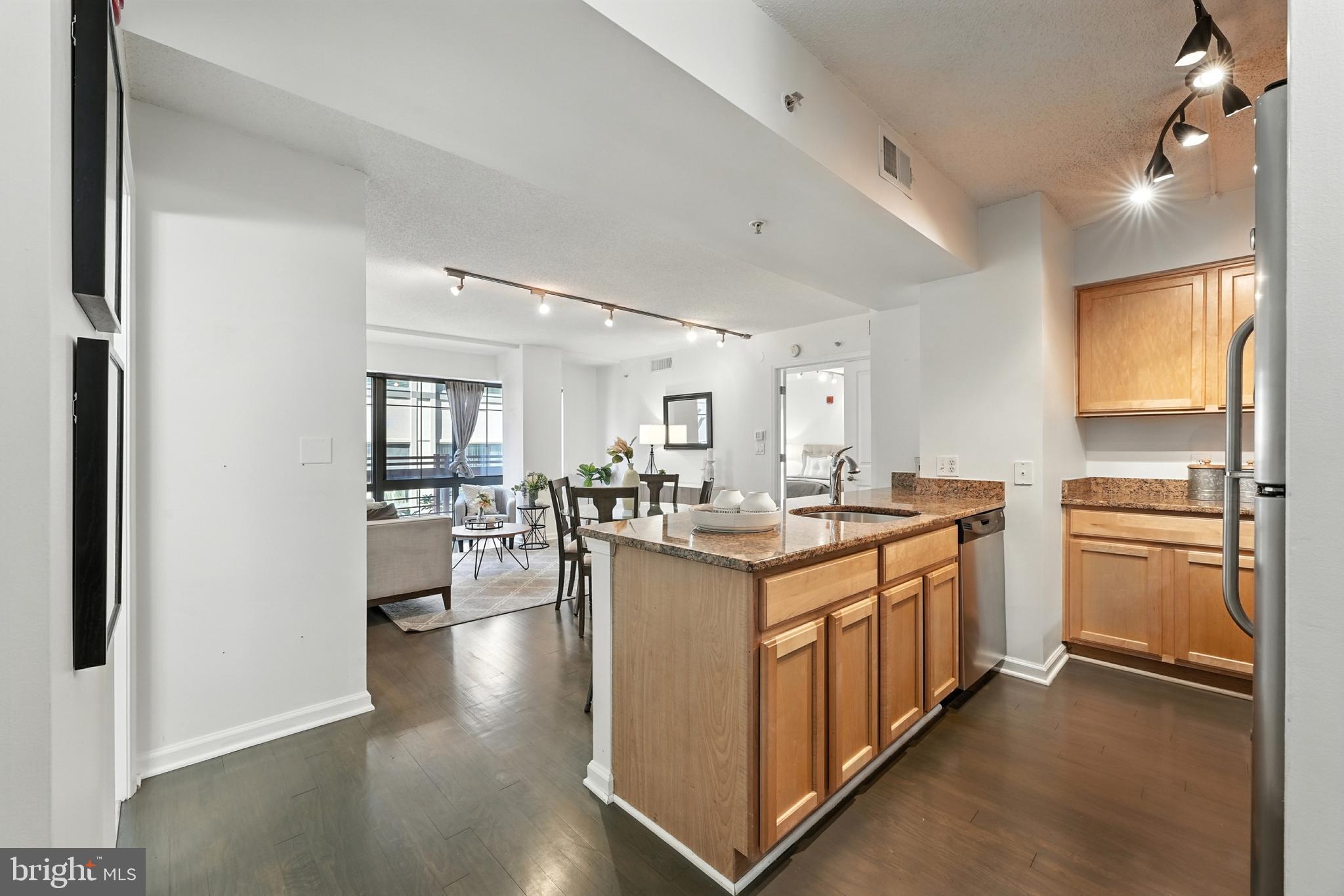 SILVER SPRING - Residential