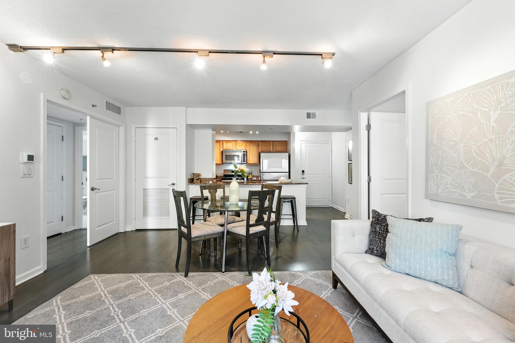 SILVER SPRING - Residential