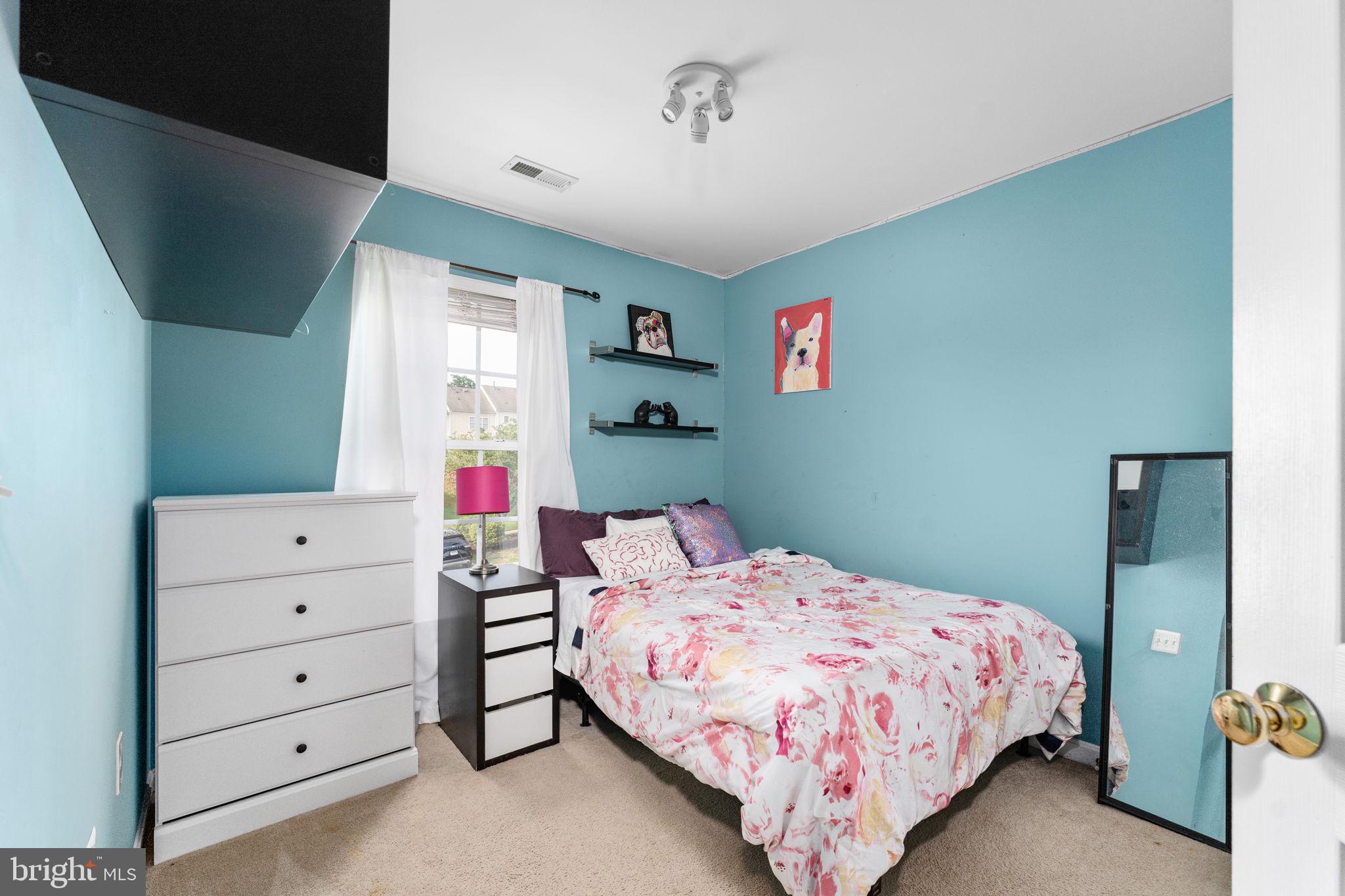 AZALEA WOODS - Residential