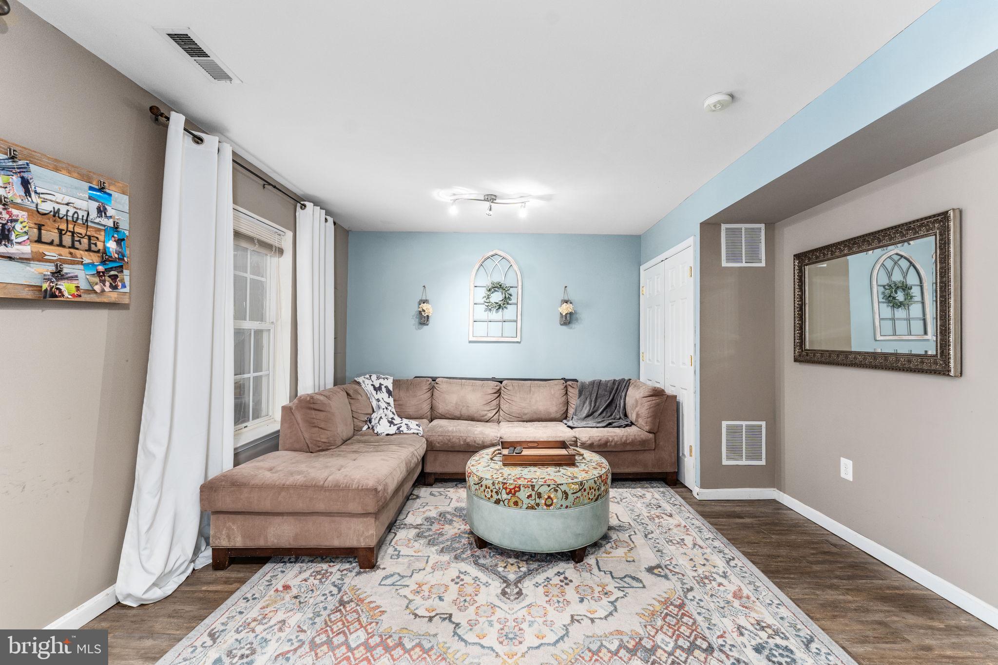 AZALEA WOODS - Residential