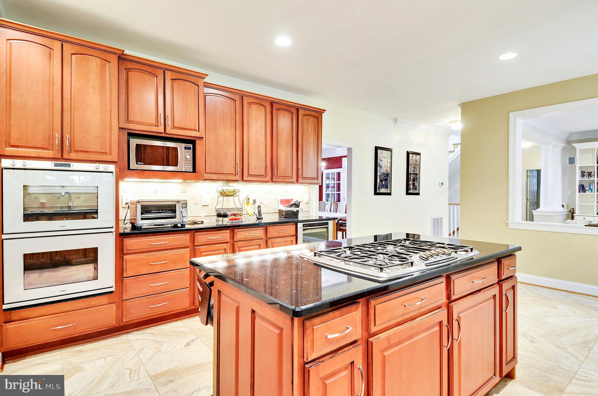 CARDEROCK SPRINGS - Residential