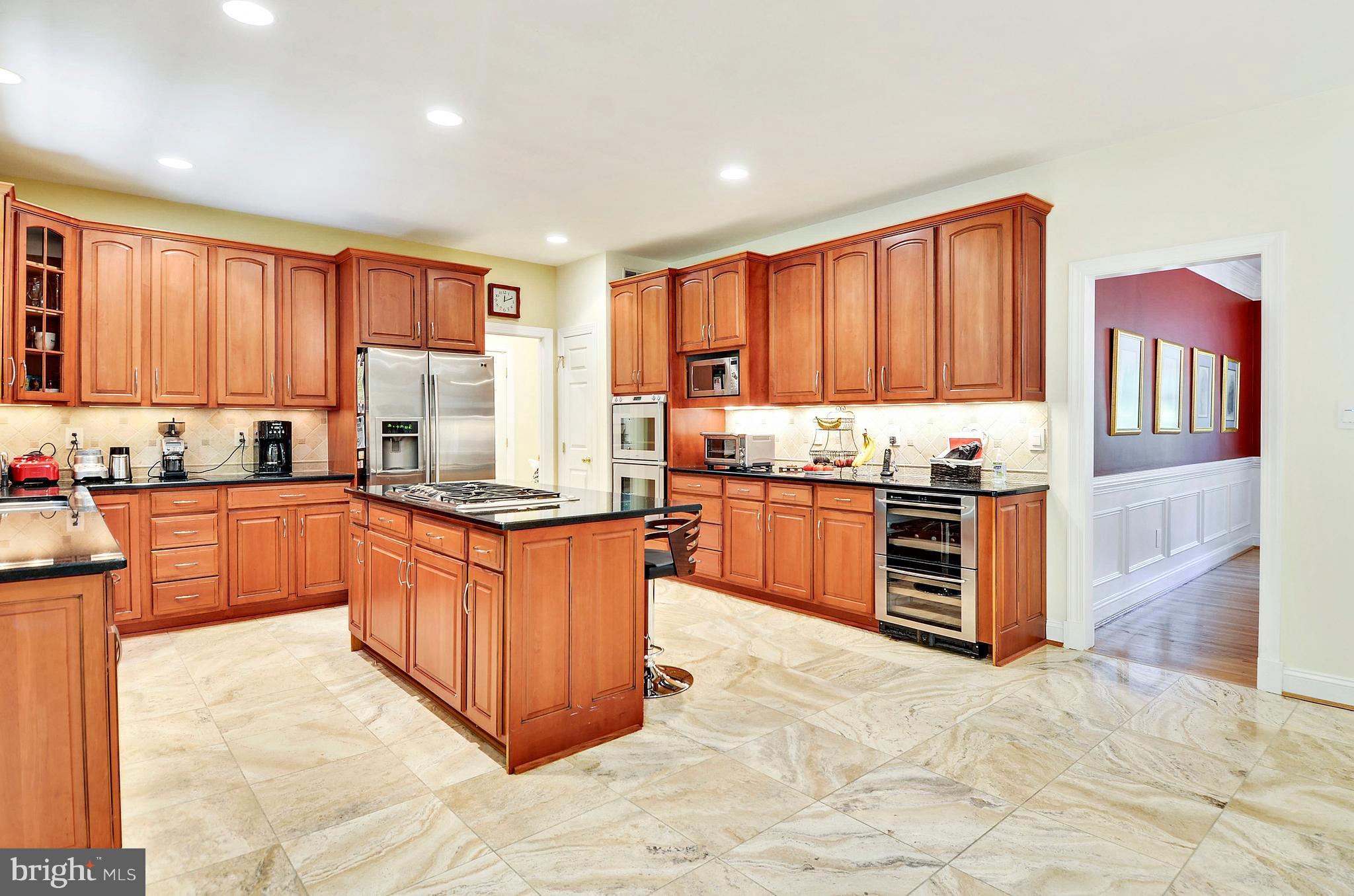 CARDEROCK SPRINGS - Residential
