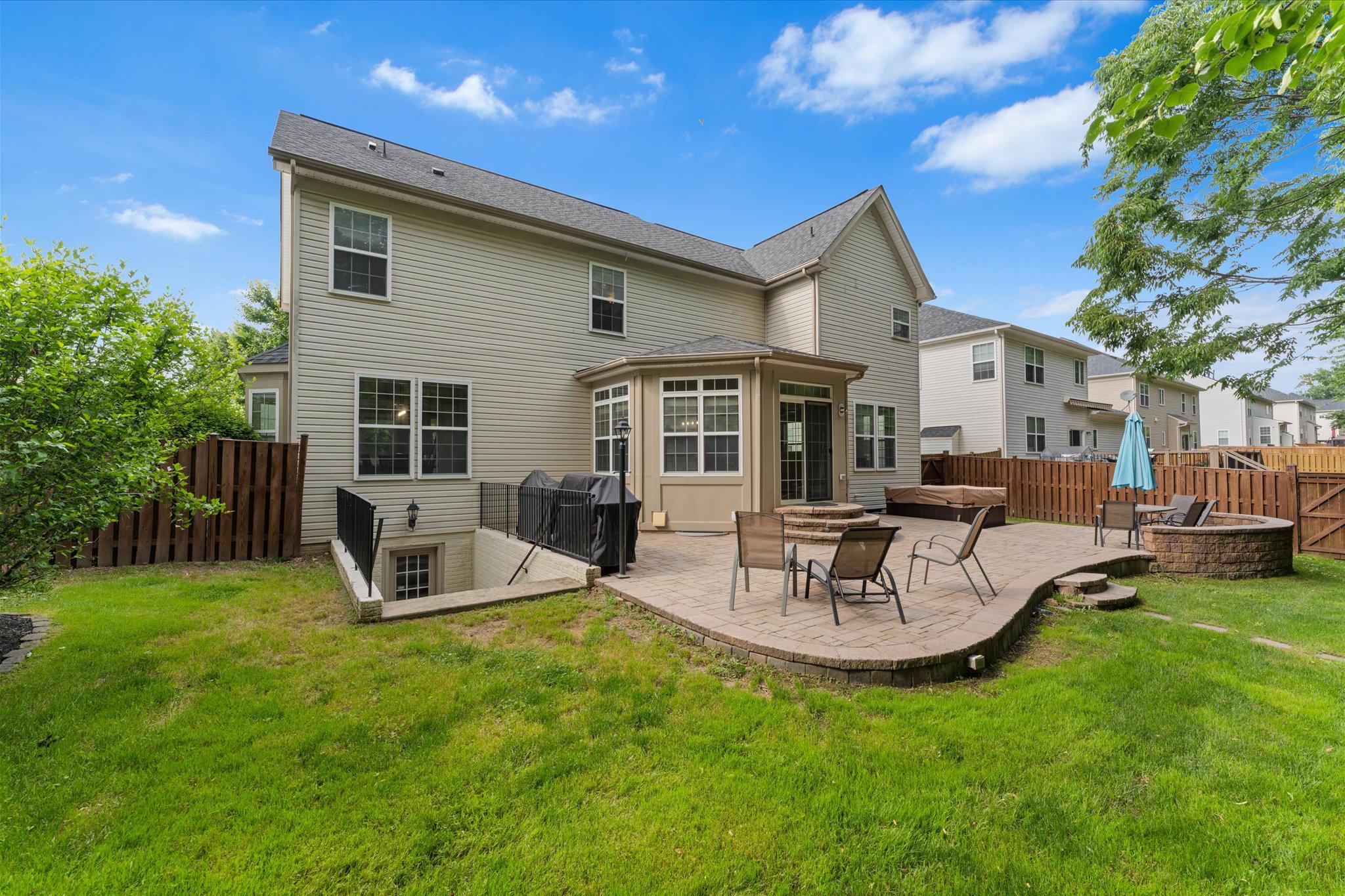 SPRIGGS RUN ESTATES - Residential