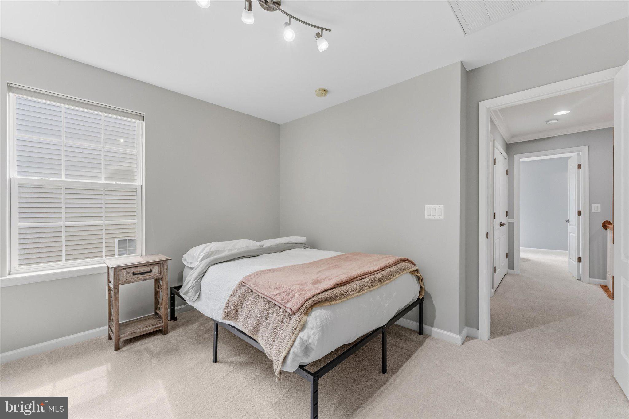 SPRIGGS RUN ESTATES - Residential
