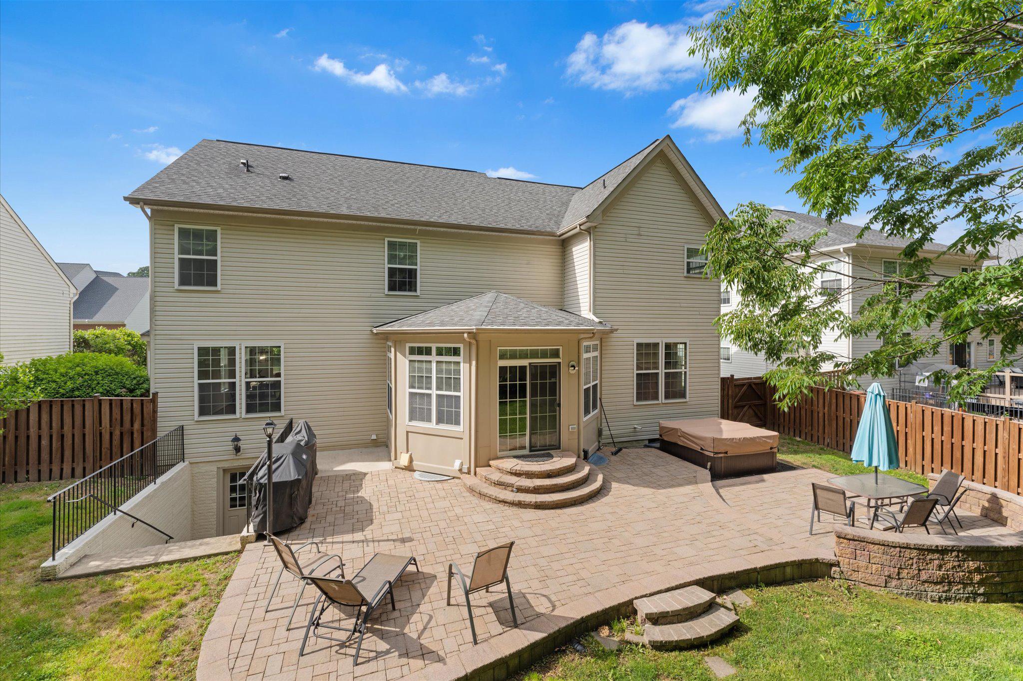 SPRIGGS RUN ESTATES - Residential