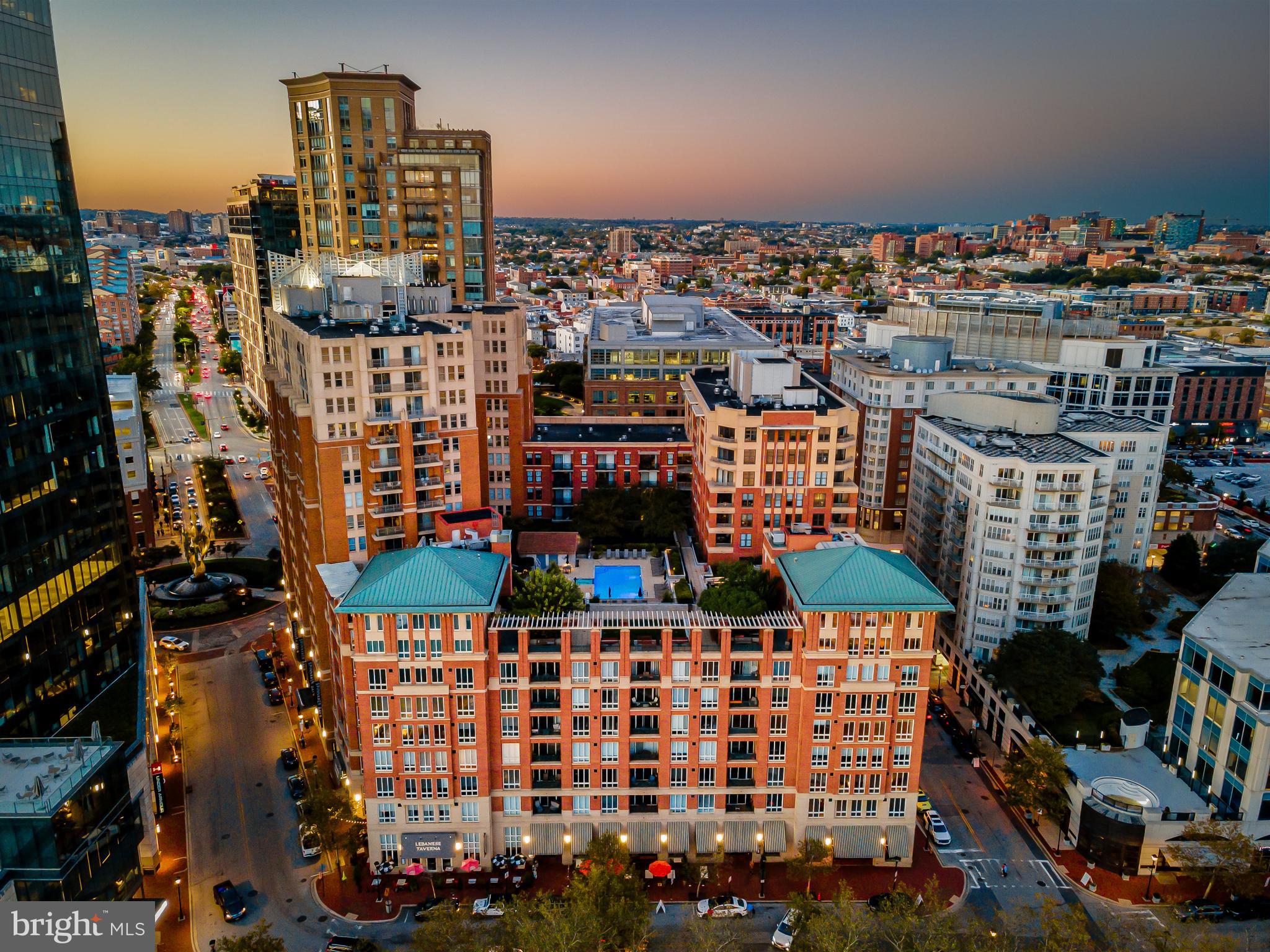 HARBOR EAST - Residential