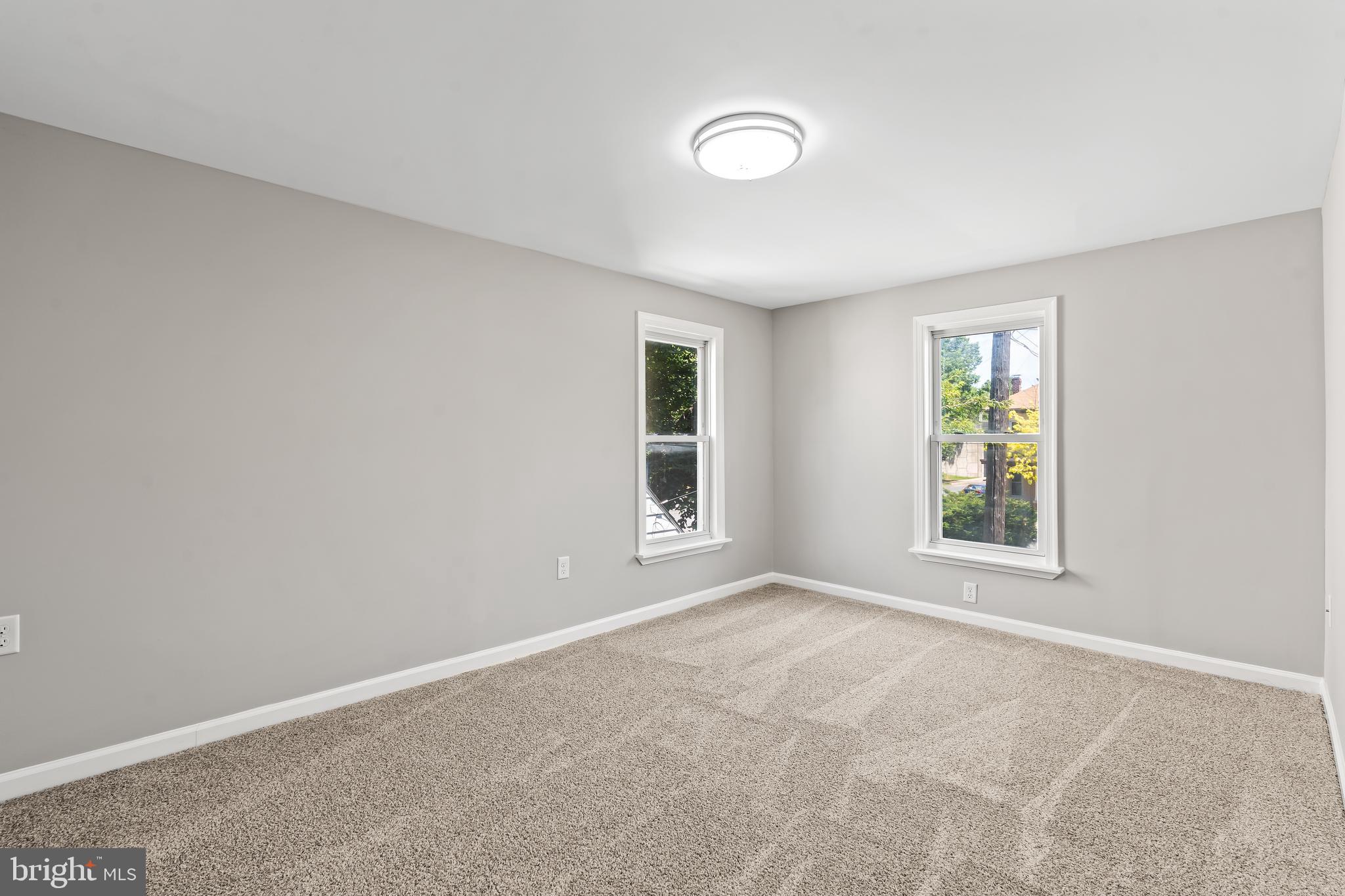 HAGERSTOWN - Residential