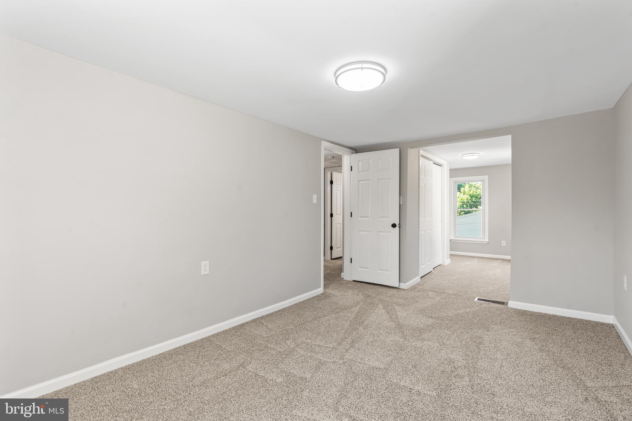 HAGERSTOWN - Residential