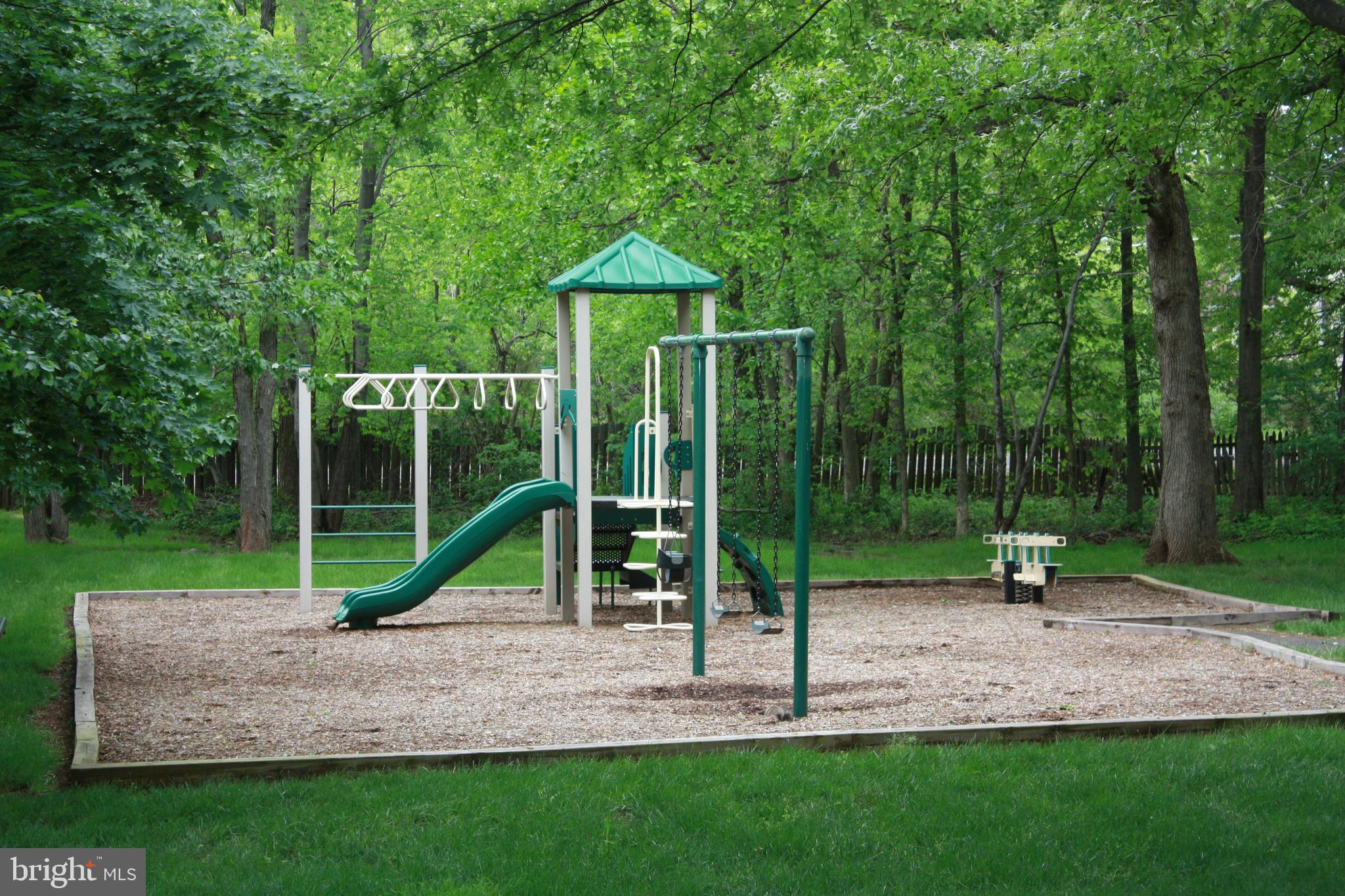 FRANKLIN GLEN - Residential