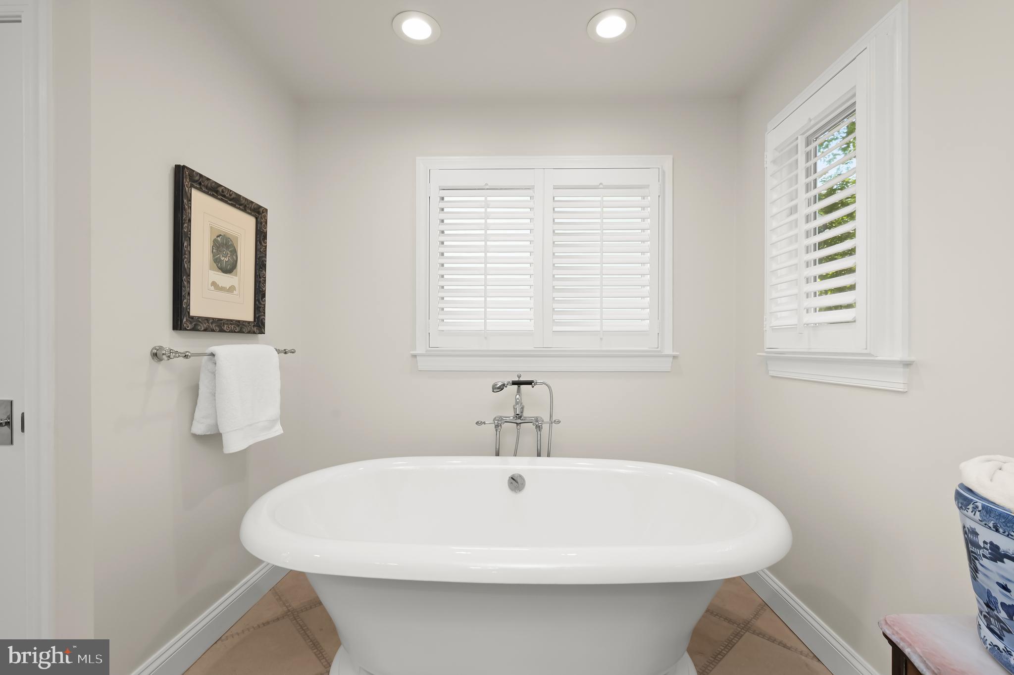 EASTPORT - Residential