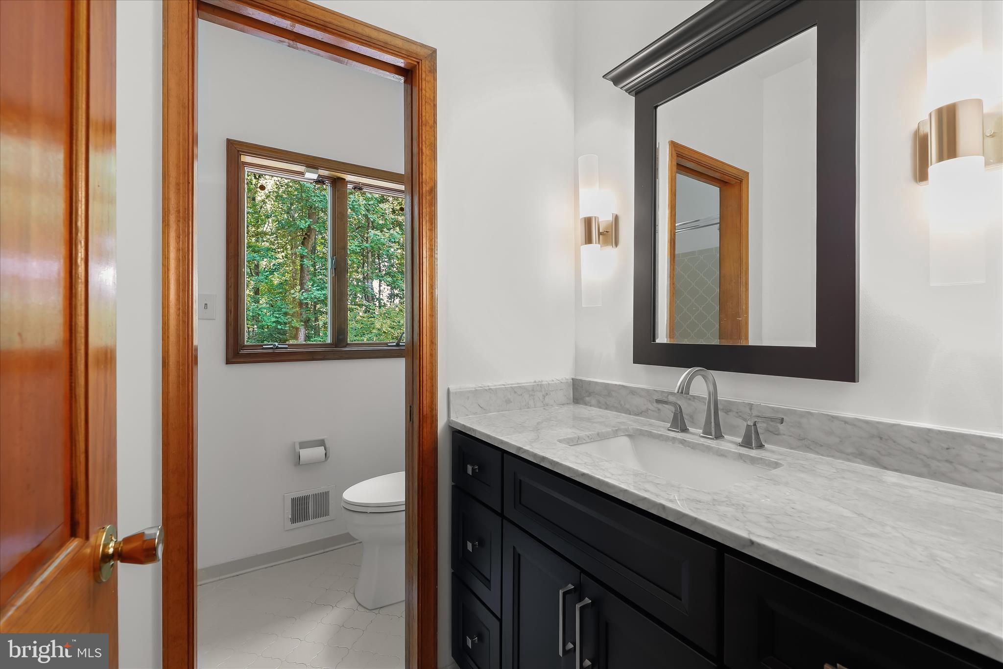 HIGHLAND LAKE - Residential