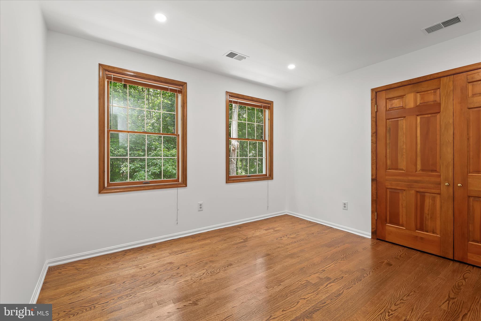 HIGHLAND LAKE - Residential