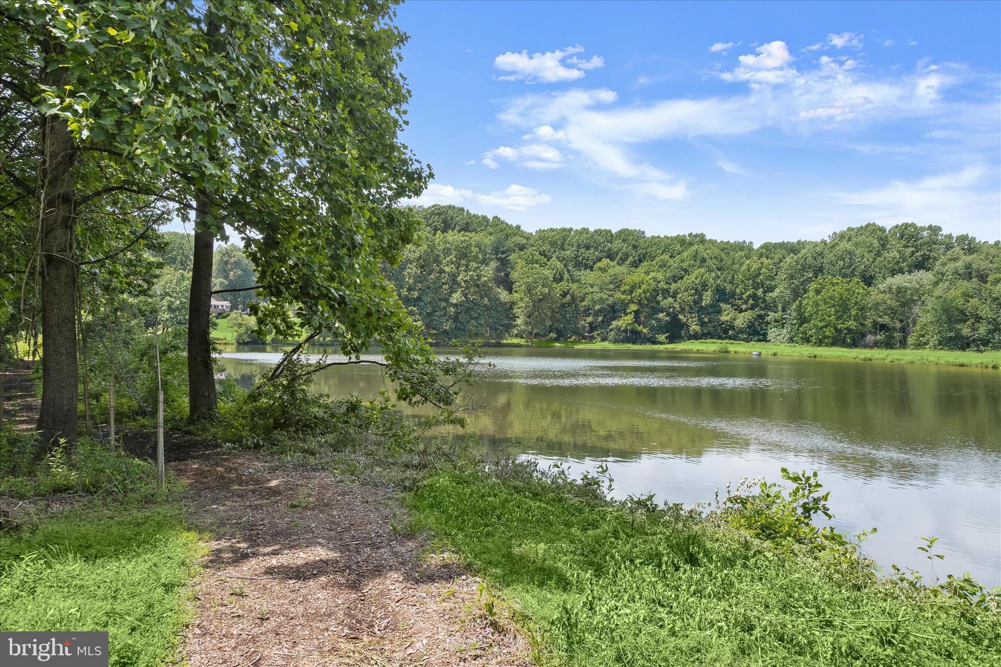 HIGHLAND LAKE - Residential