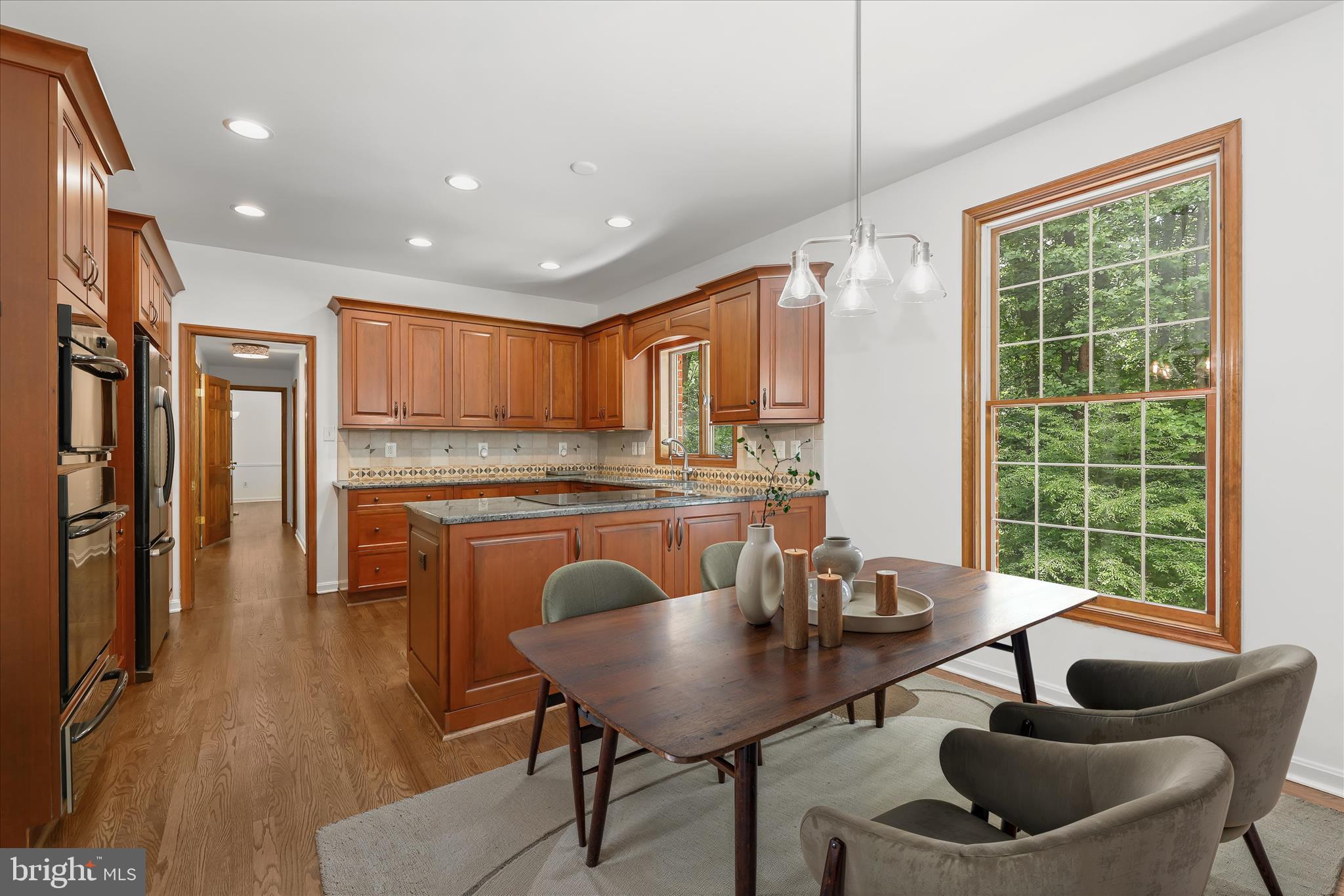 HIGHLAND LAKE - Residential
