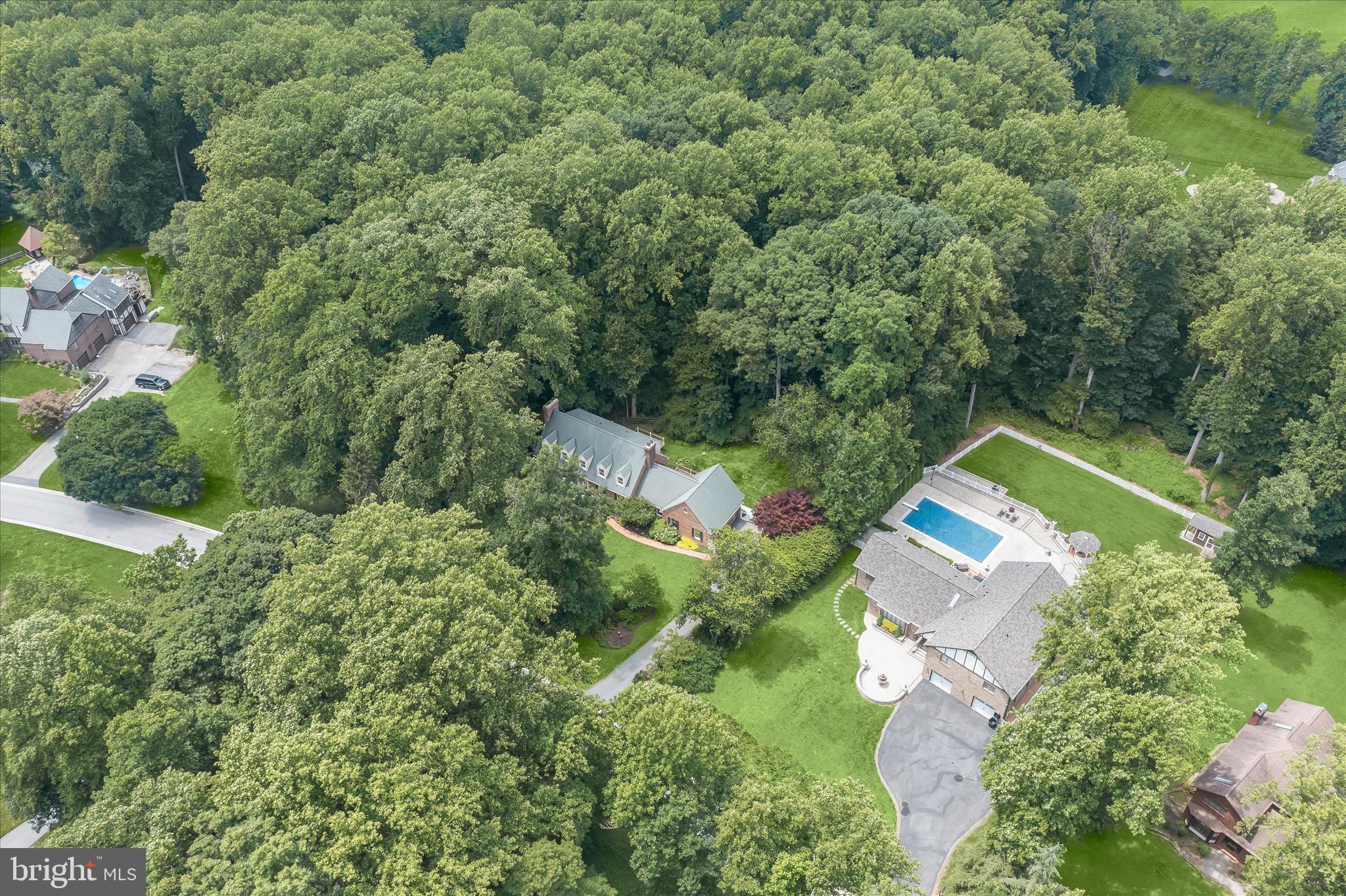 HIGHLAND LAKE - Residential