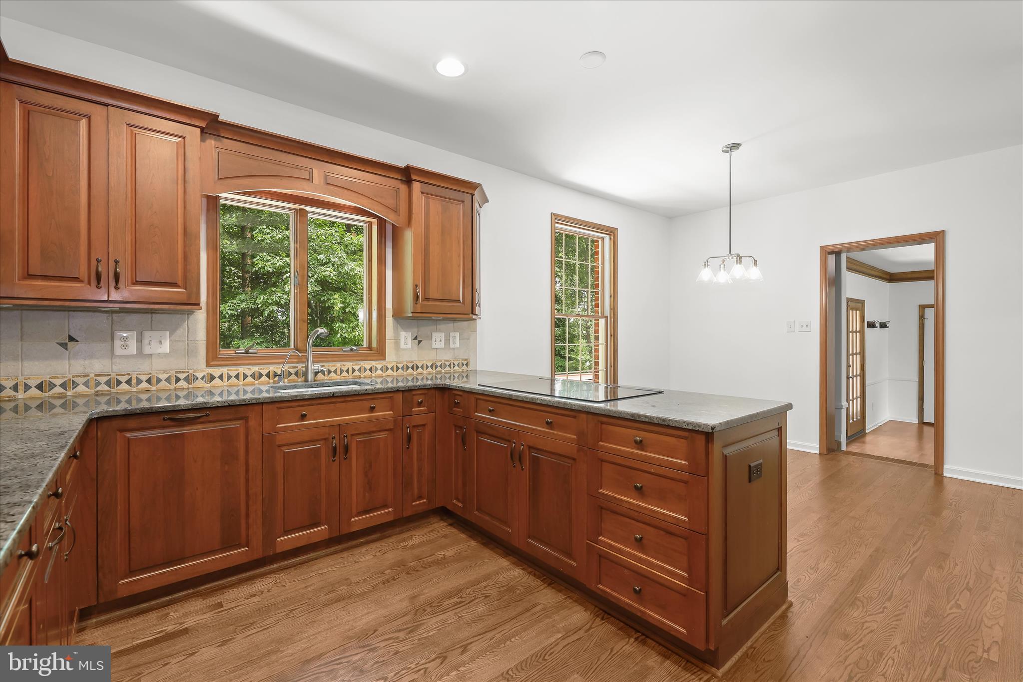 HIGHLAND LAKE - Residential