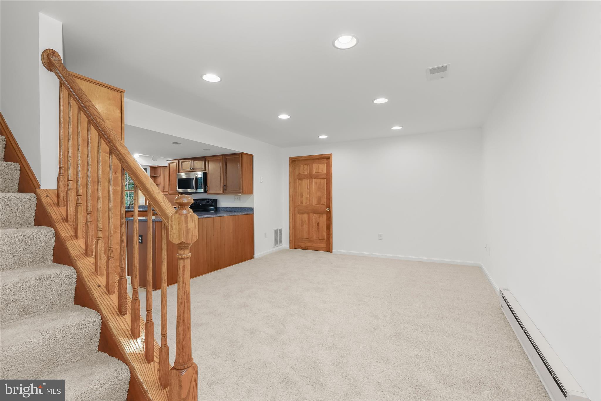 HIGHLAND LAKE - Residential