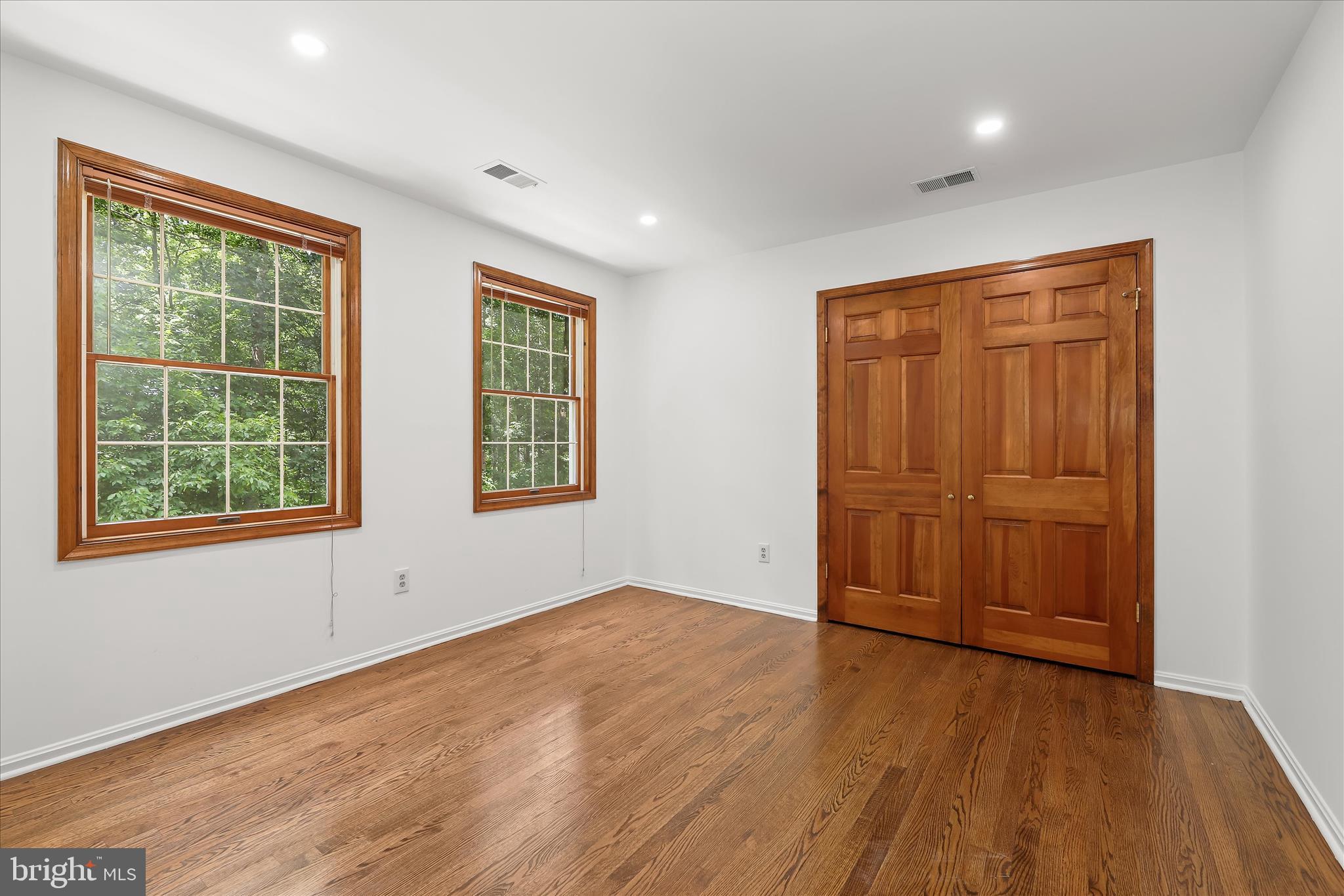 HIGHLAND LAKE - Residential