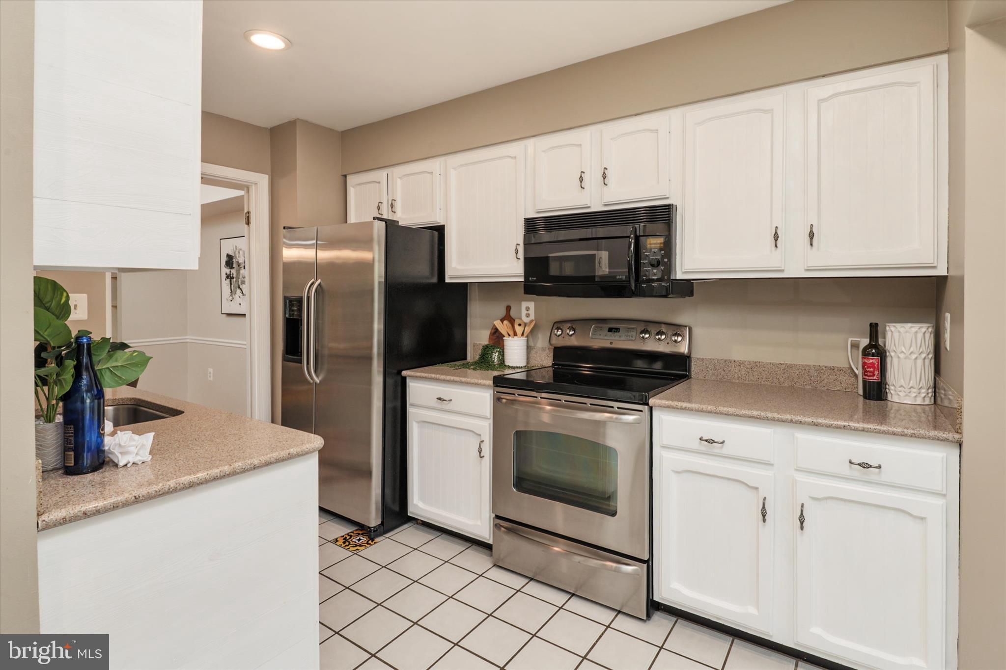 OAKMONT - Residential