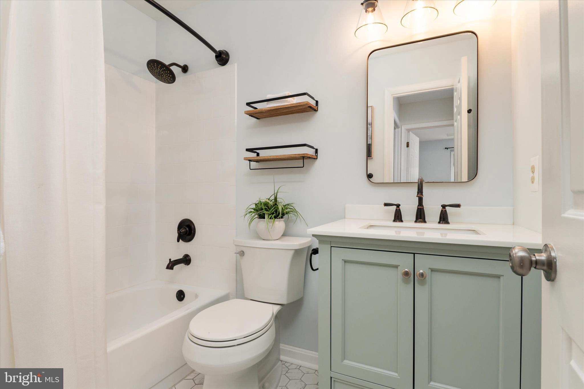 OAKMONT - Residential