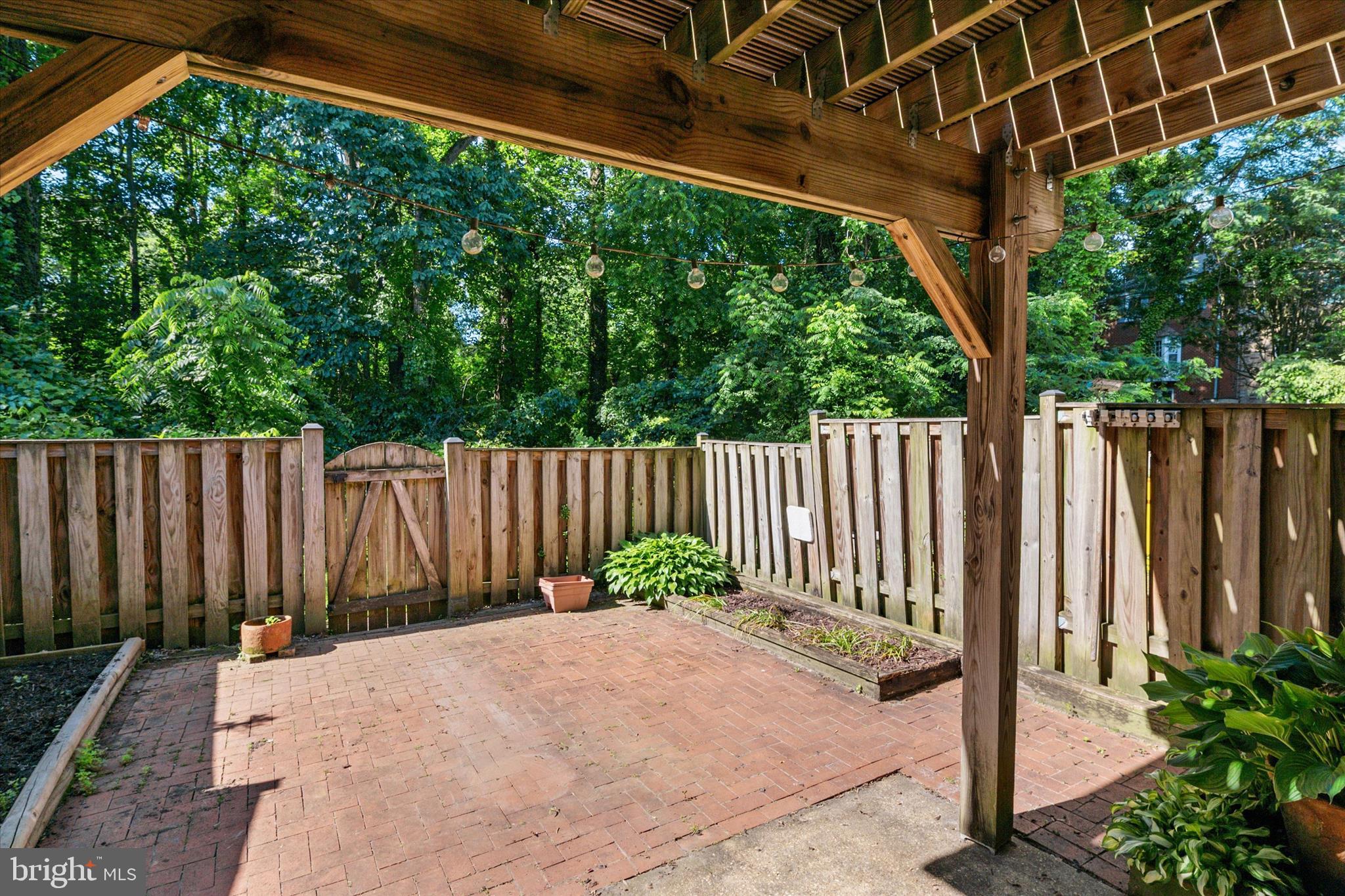 OAKMONT - Residential