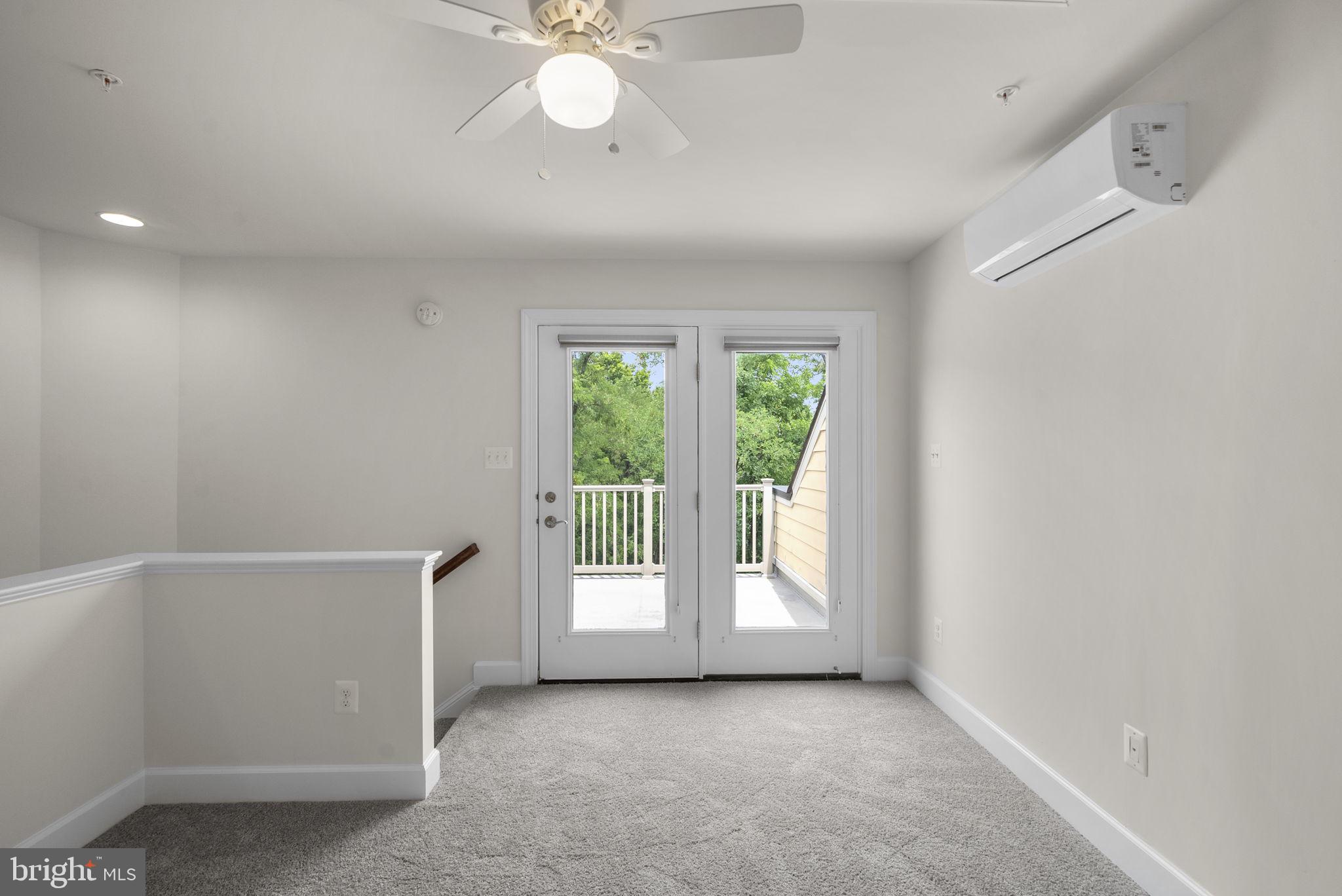 RIVERDALE PARK - Residential