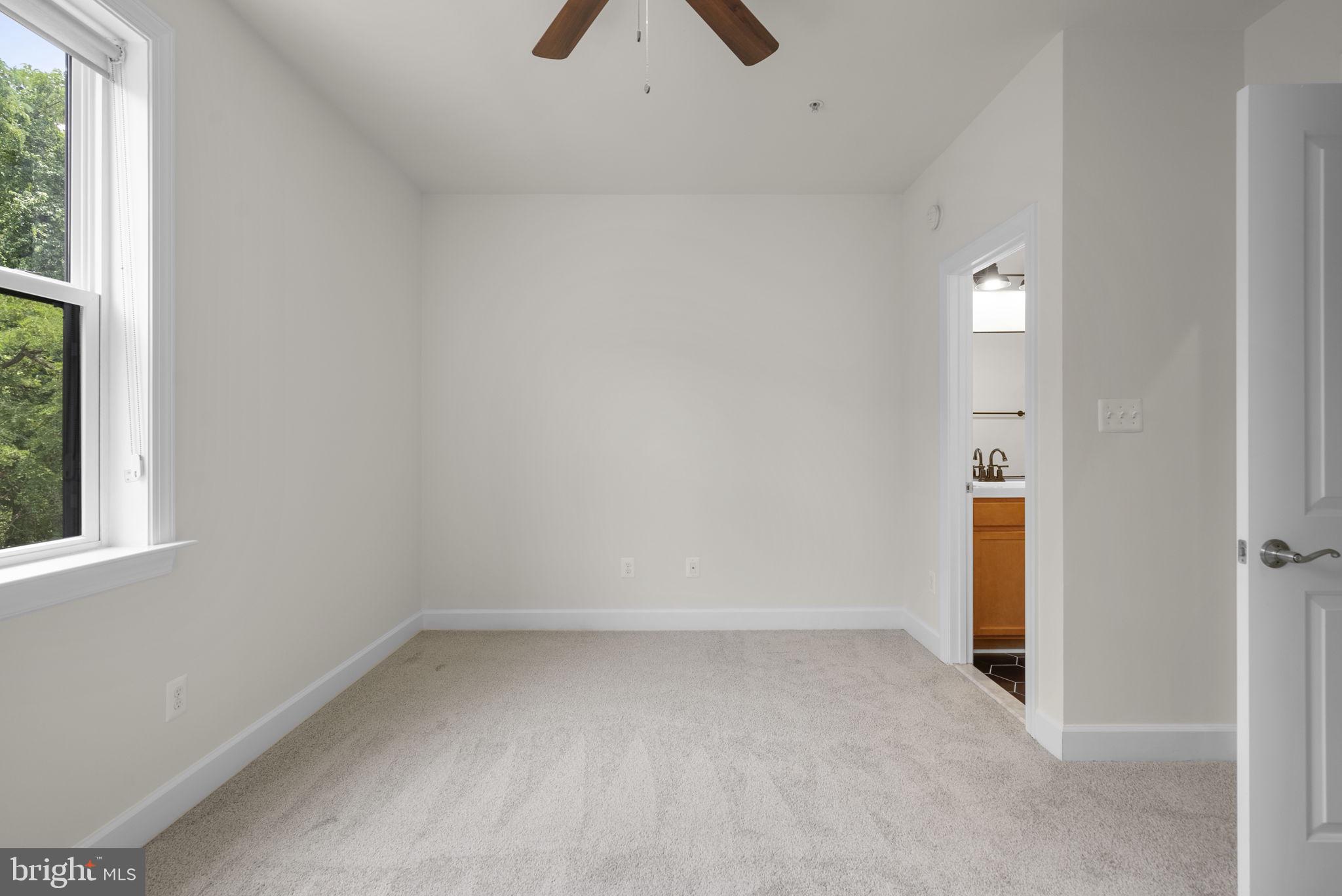 RIVERDALE PARK - Residential