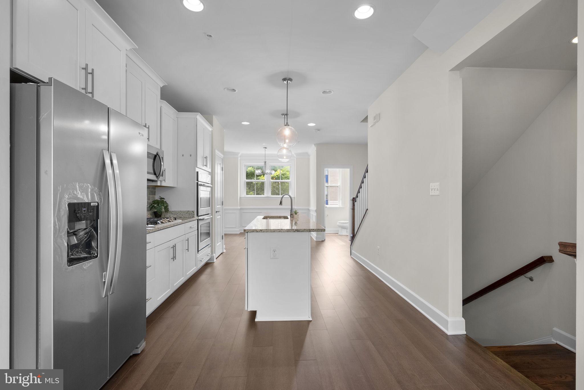 RIVERDALE PARK - Residential