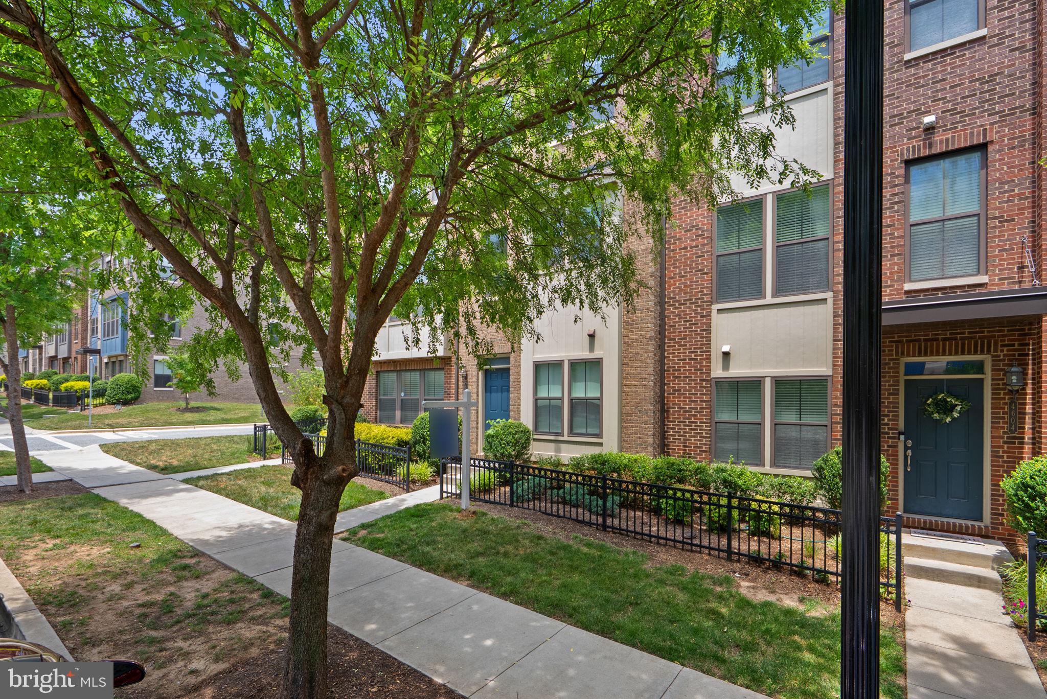 RIVERDALE PARK - Residential