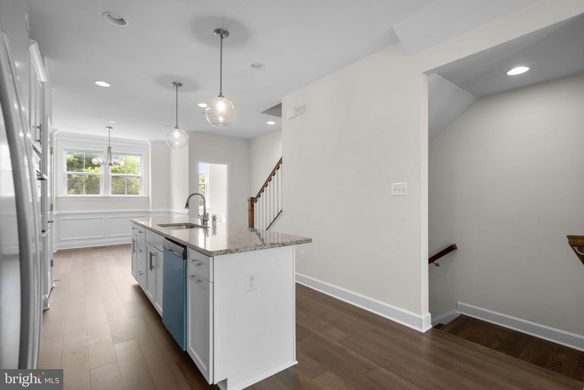 RIVERDALE PARK - Residential