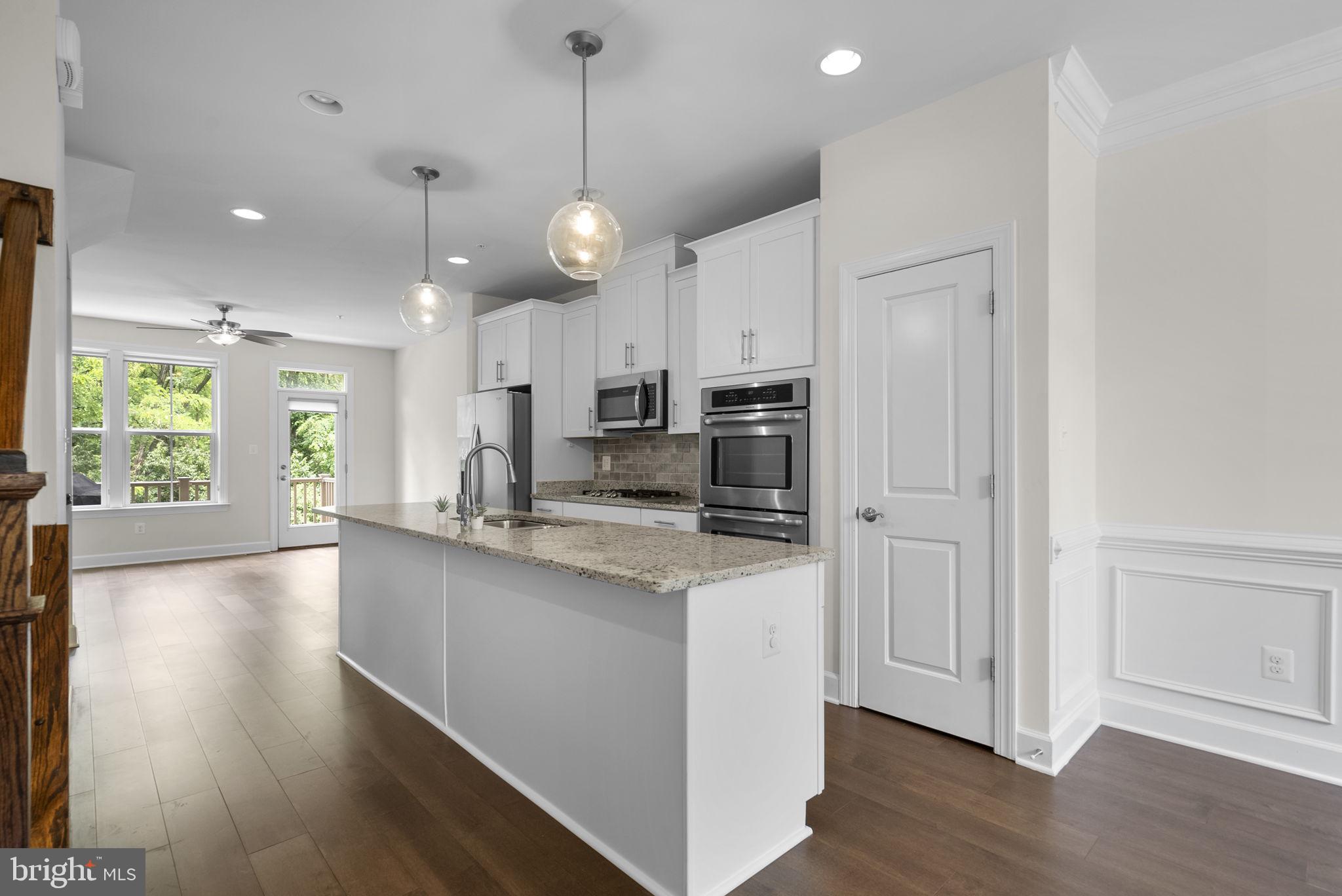 RIVERDALE PARK - Residential