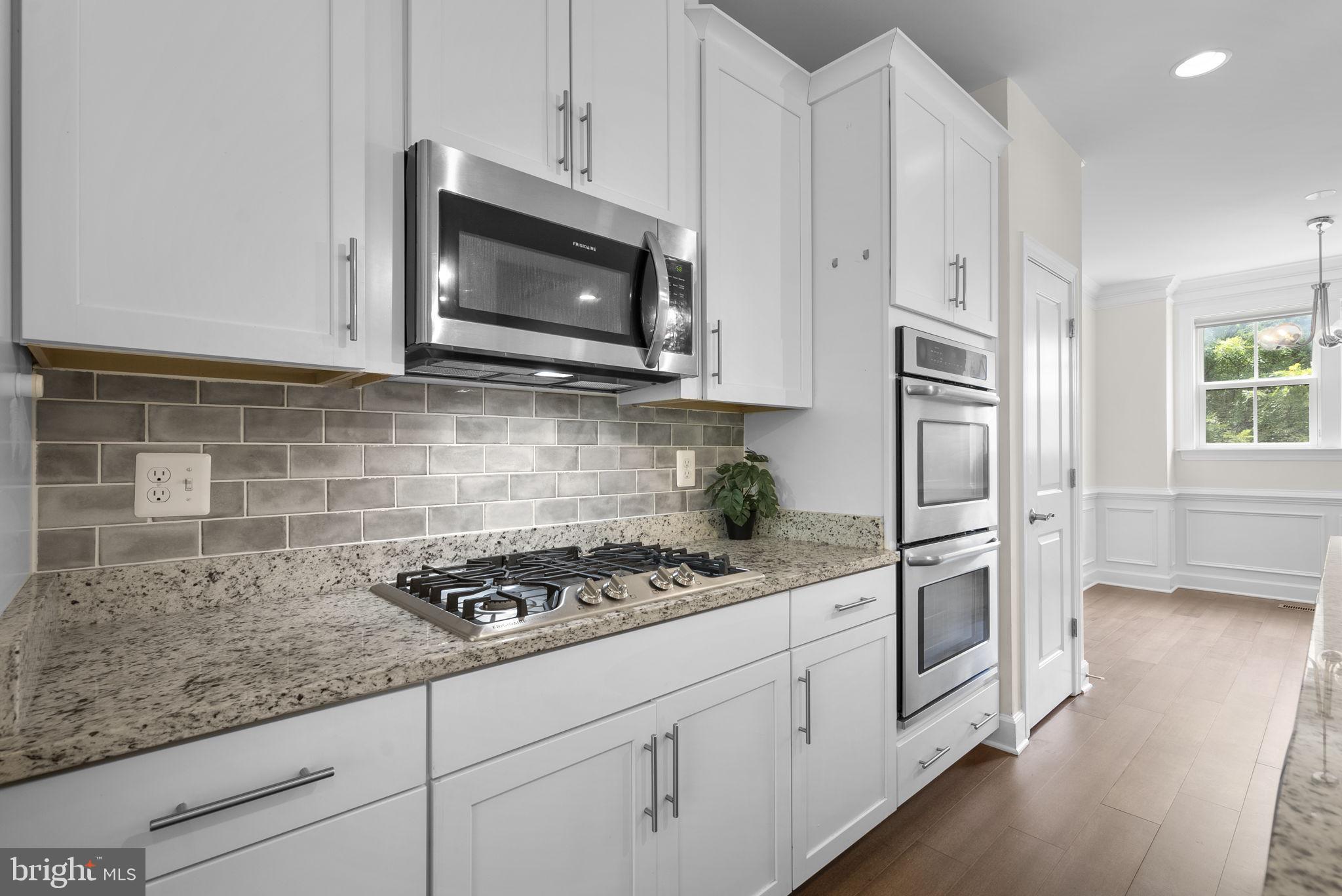 RIVERDALE PARK - Residential