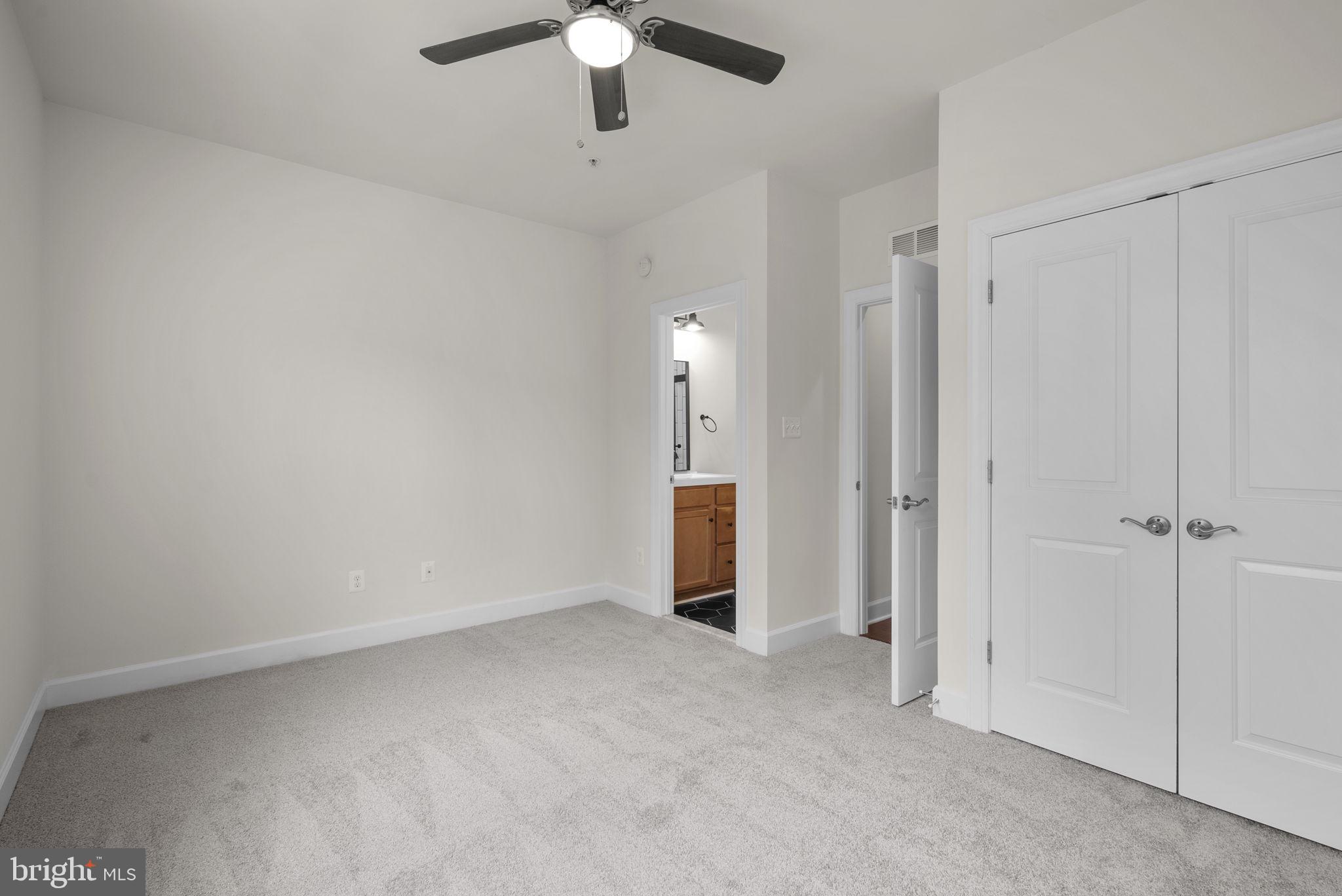 RIVERDALE PARK - Residential