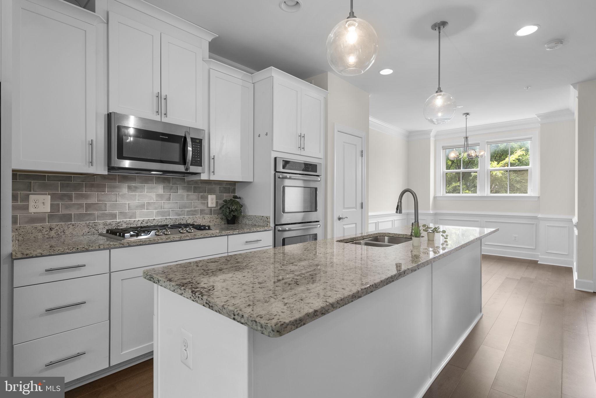 RIVERDALE PARK - Residential