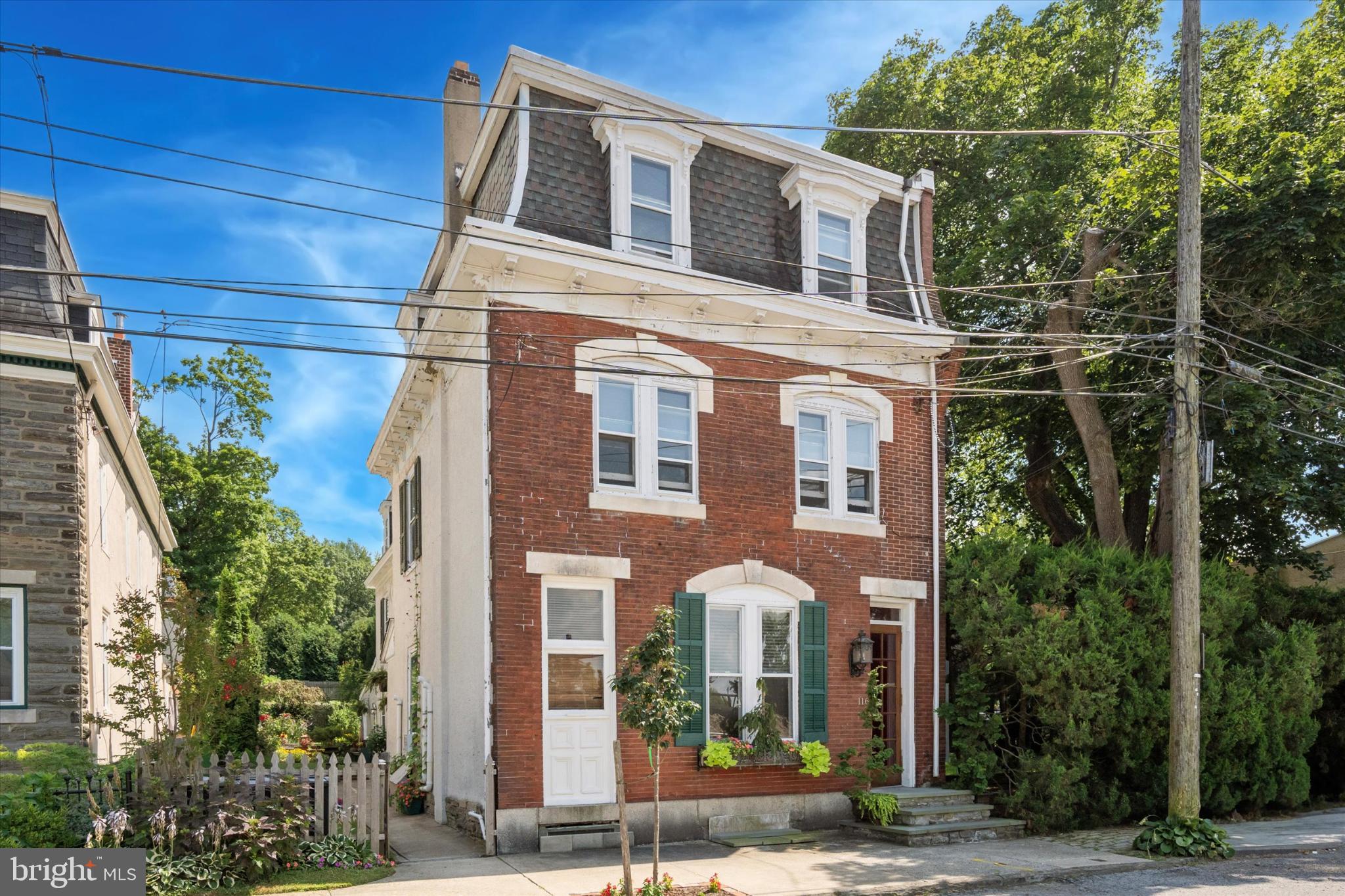 CHESTNUT HILL - Residential Income