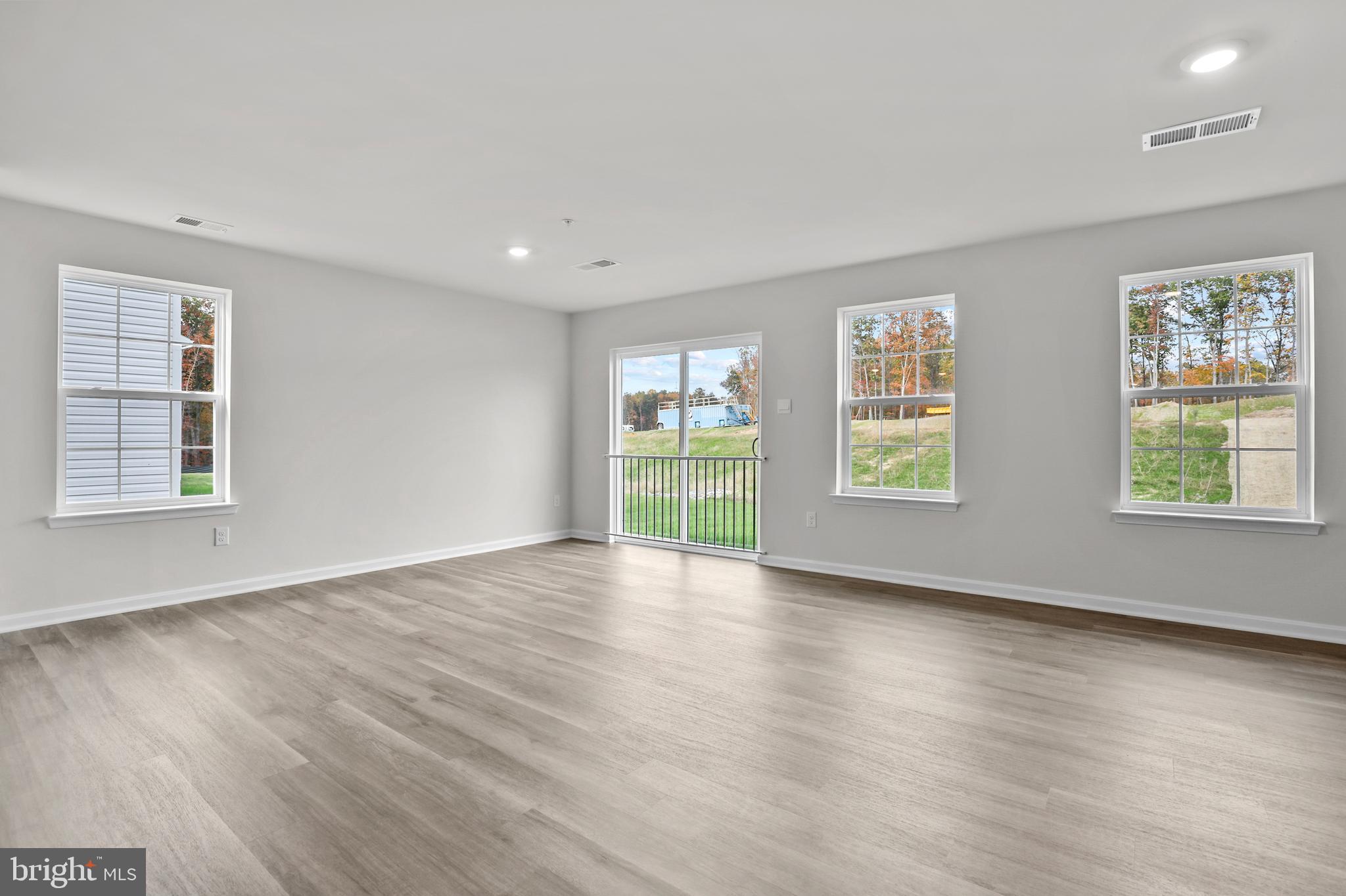 RED HILL - Residential