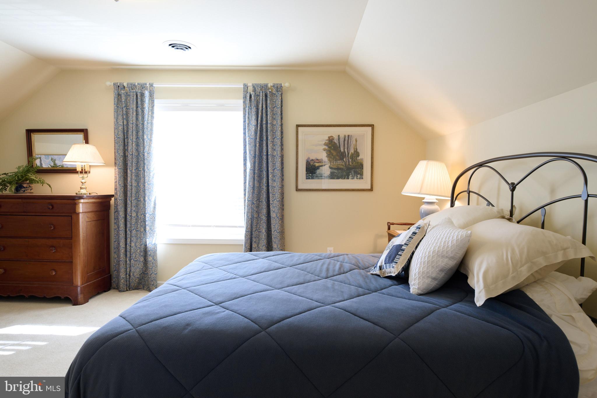 COBBLE CREEK MANOR II - Residential