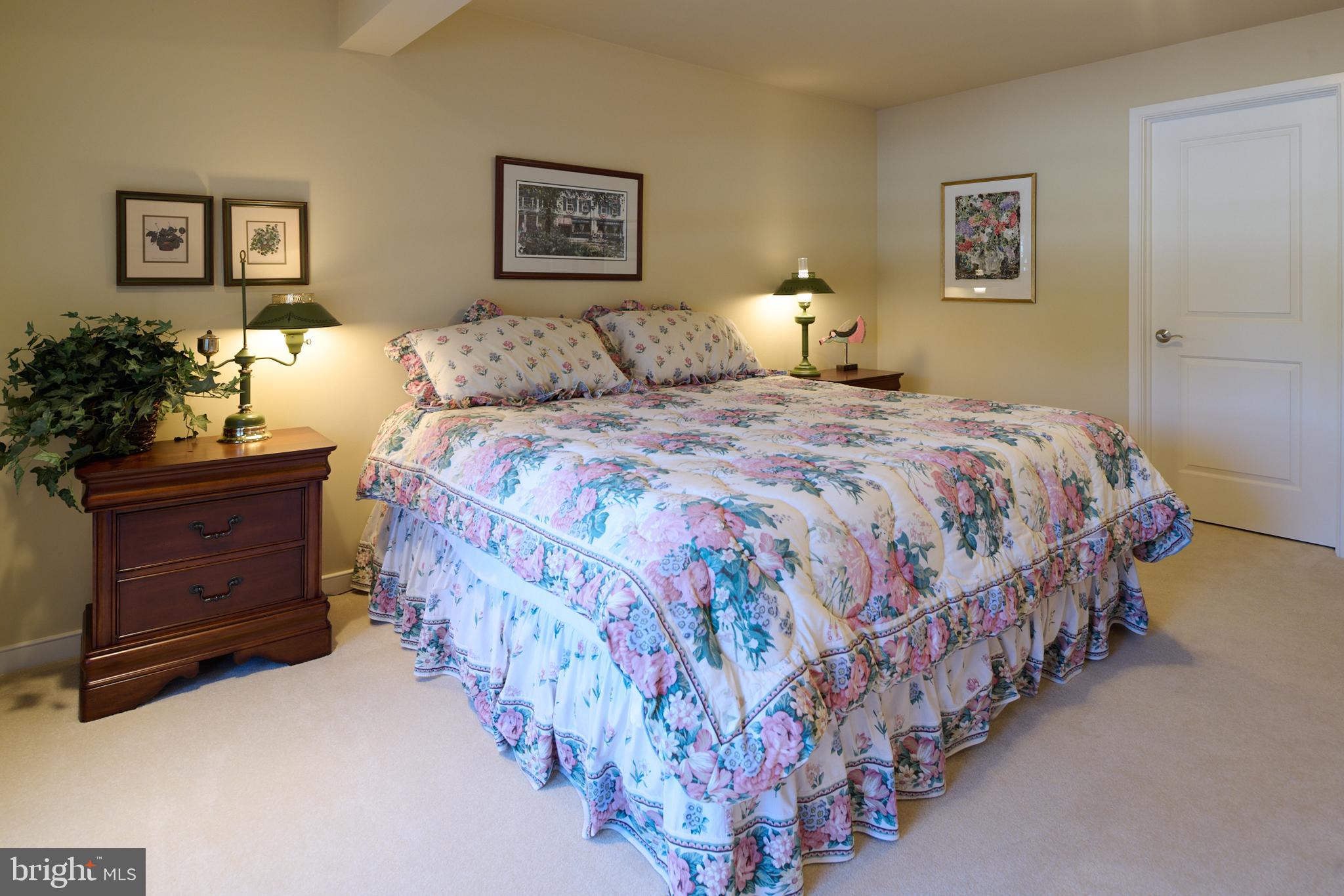 COBBLE CREEK MANOR II - Residential