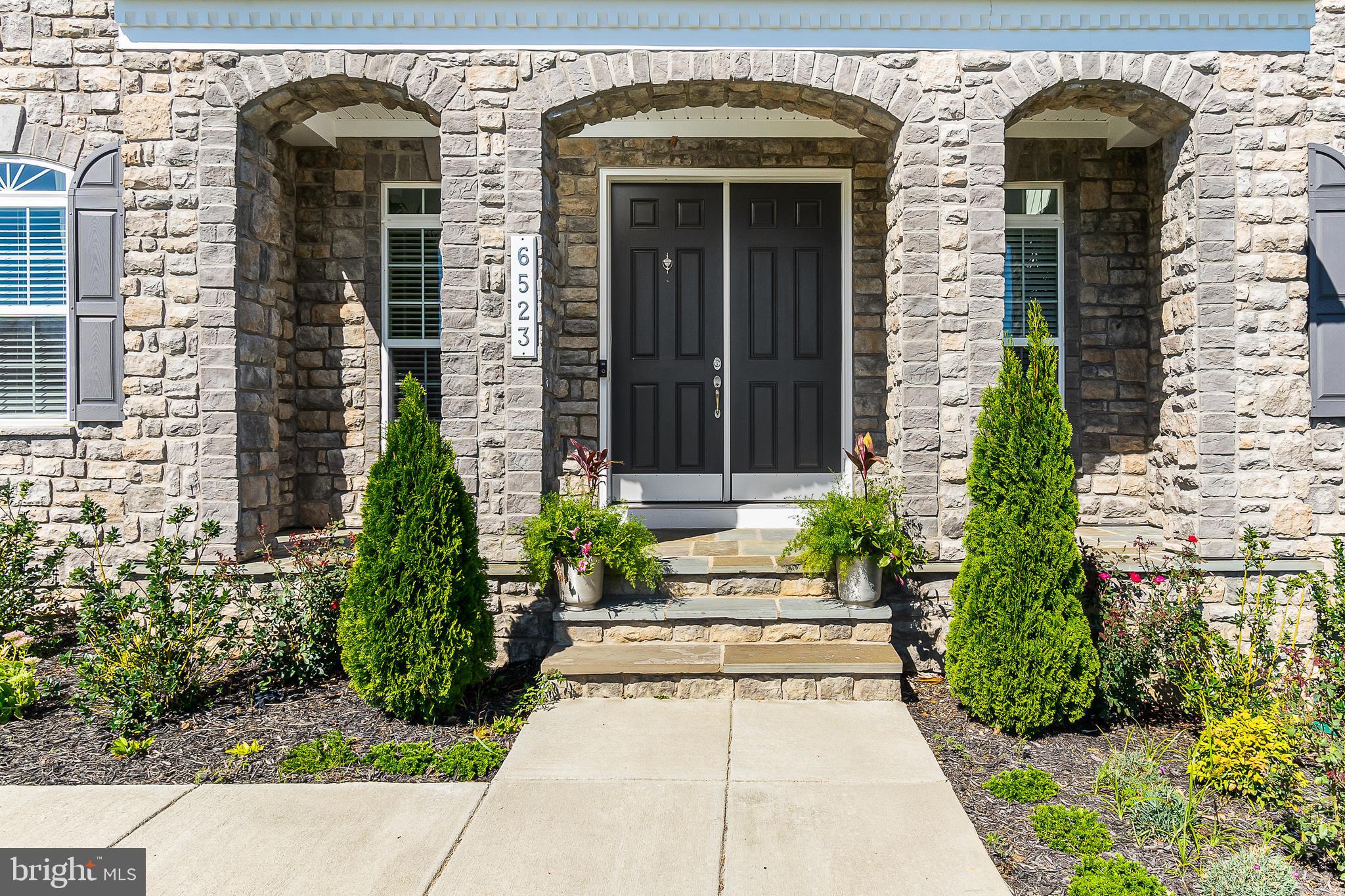 HUNTERS POND - Residential