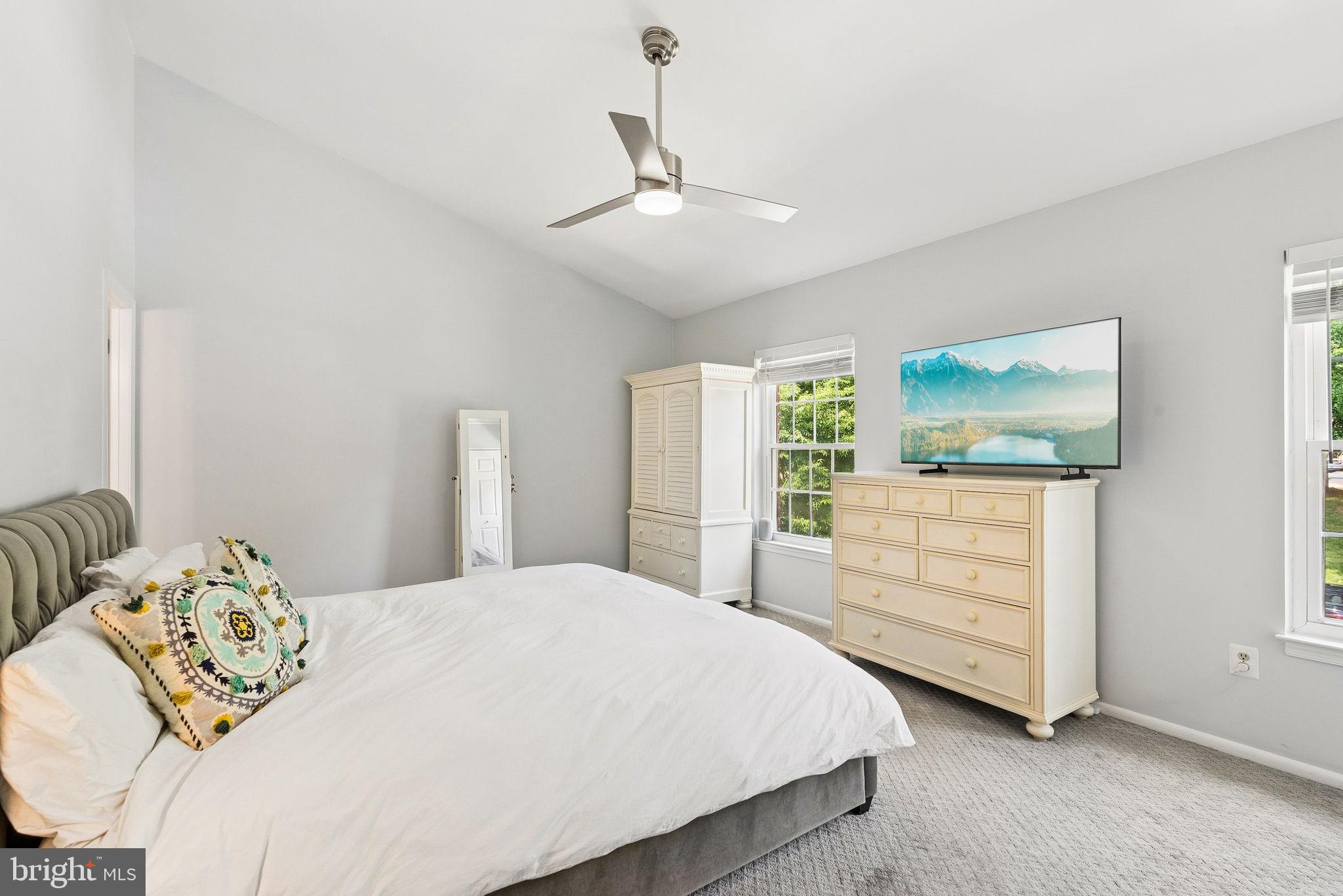 LOVETON FARMS - Residential
