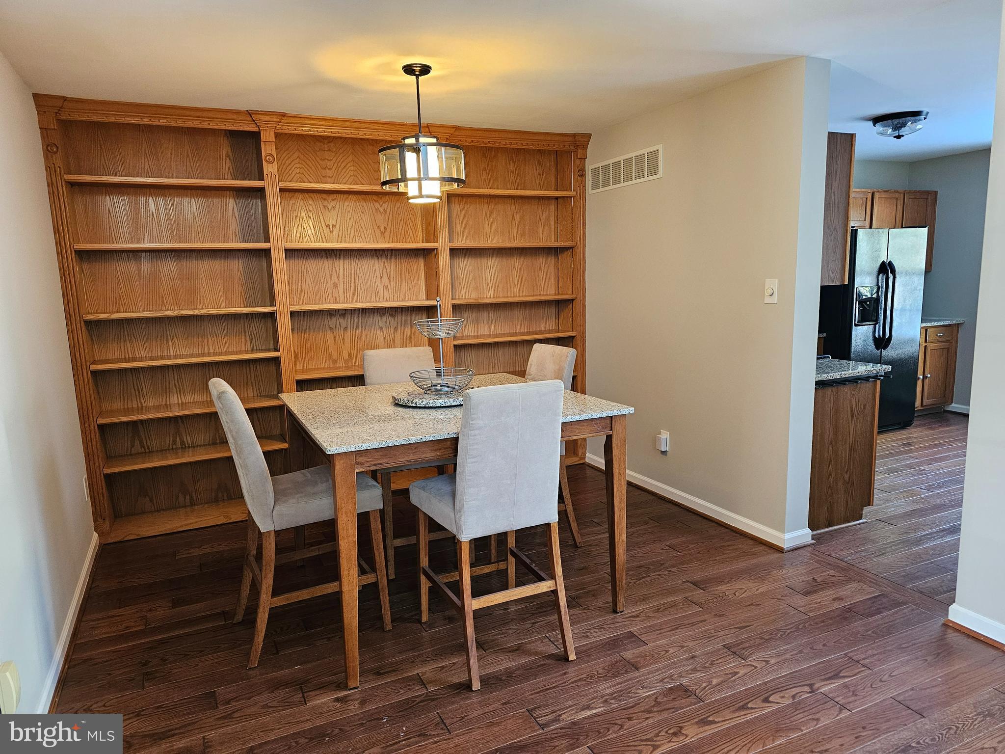 THORNHILL - Residential