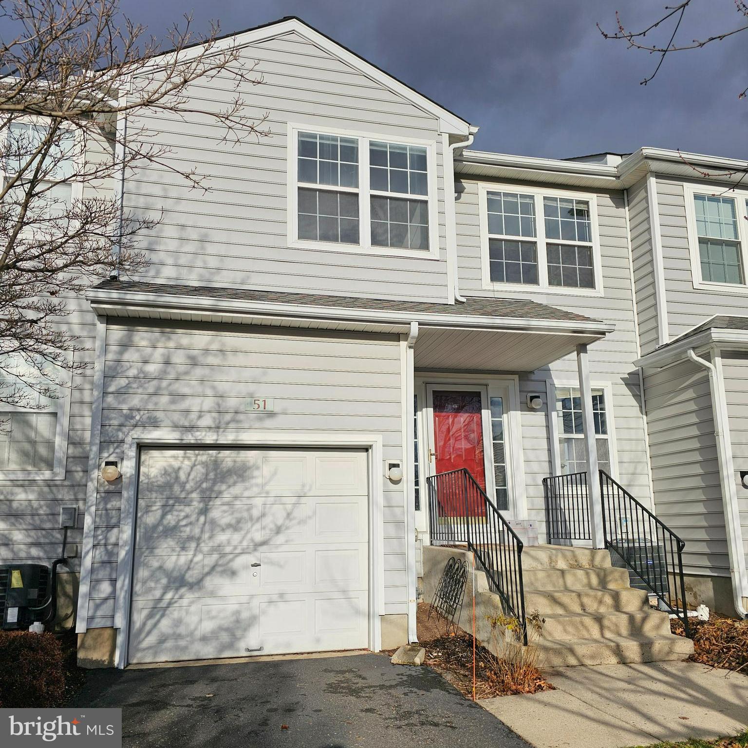 THORNHILL - Residential